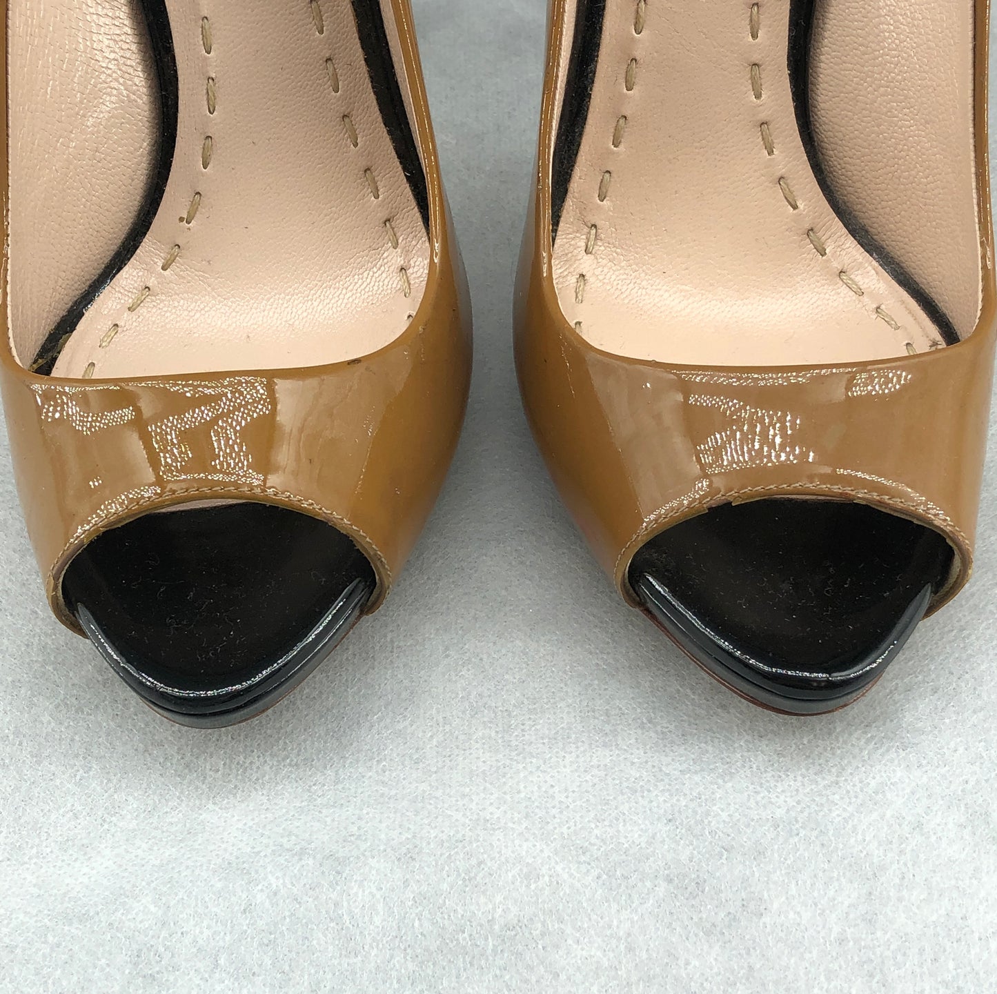 Miu Miu Women's Peep-Toe Patent Leather Pumps 35.5 Caramel