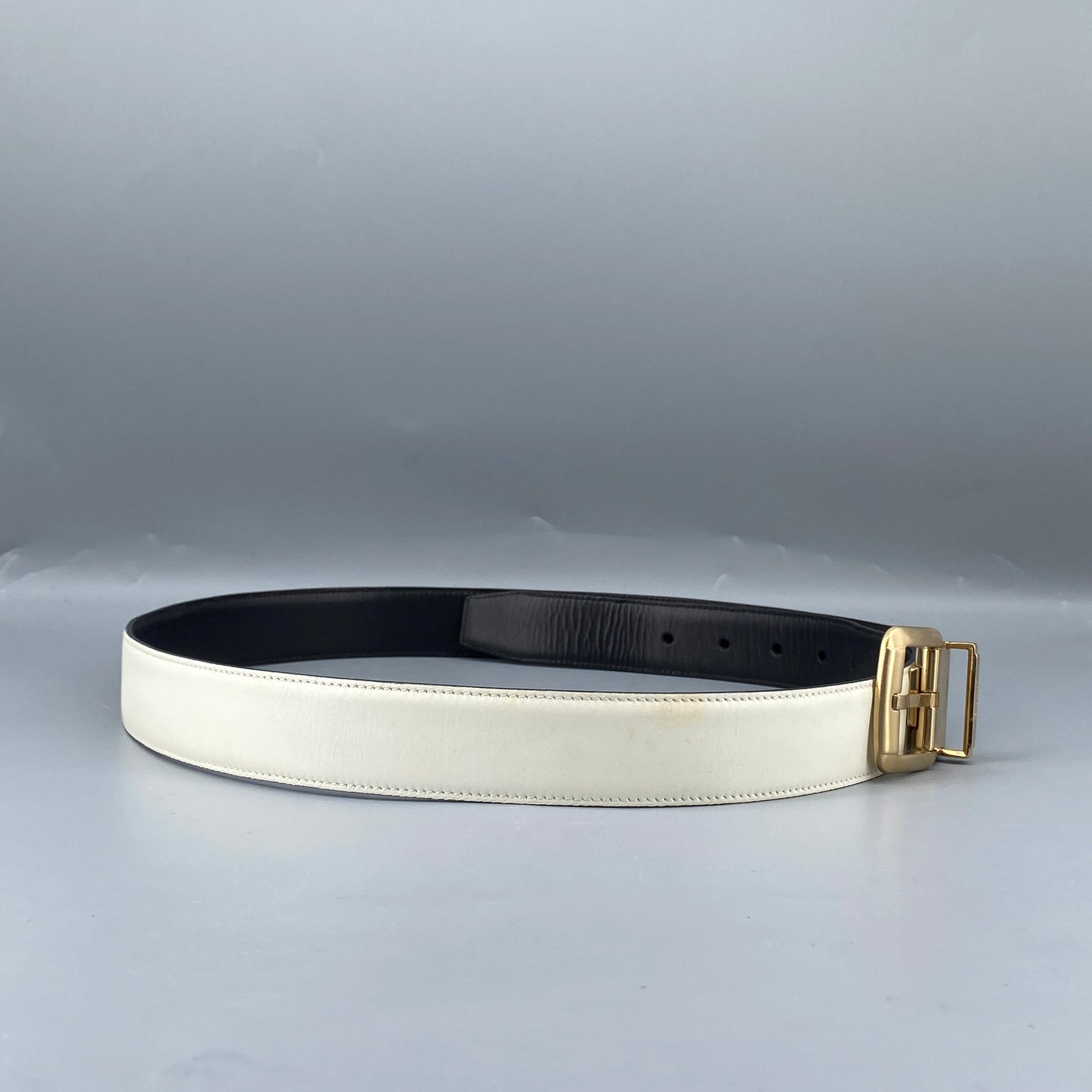 Ferragamo White Smooth Leather Gold Square Pin Buckle Belt 110cm