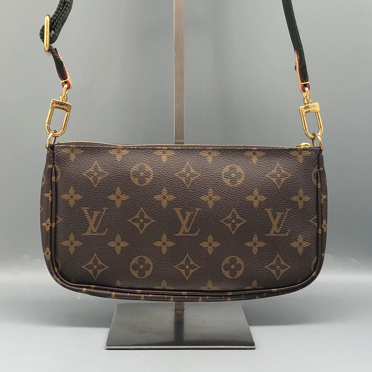 Louis Vuitton Multi Pochette Accessoires Bag