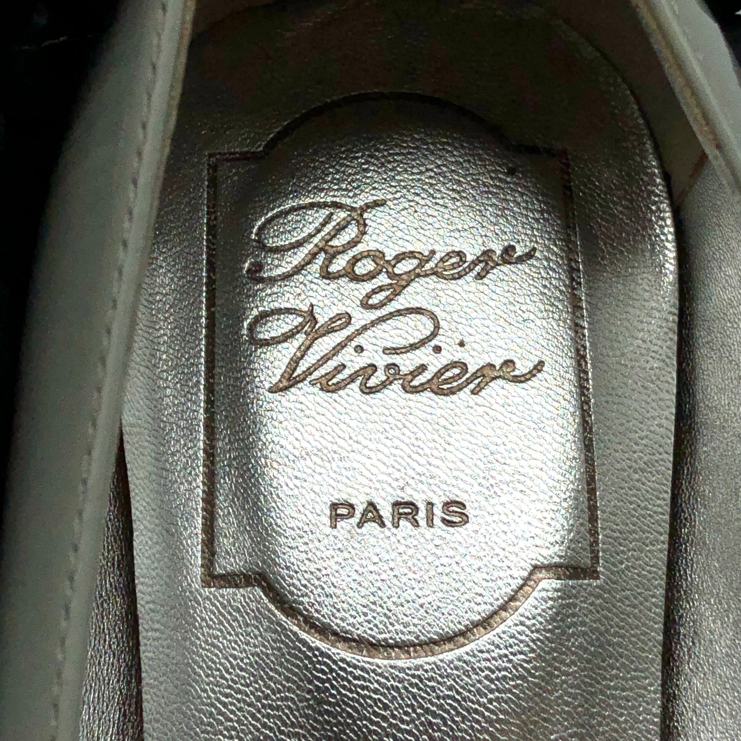 Roger Vivier Women's Greenish Grey & Cream Patent Flats shoes 36