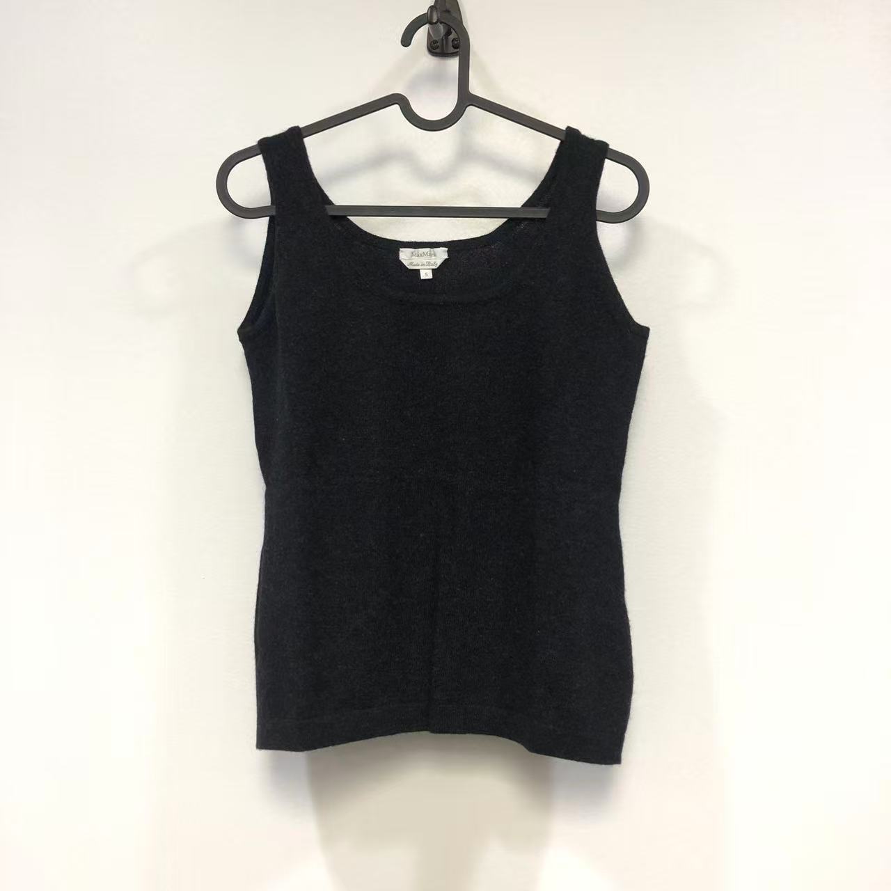 Max Mara Black Sleeveless Tank Top with Scoop Neckline