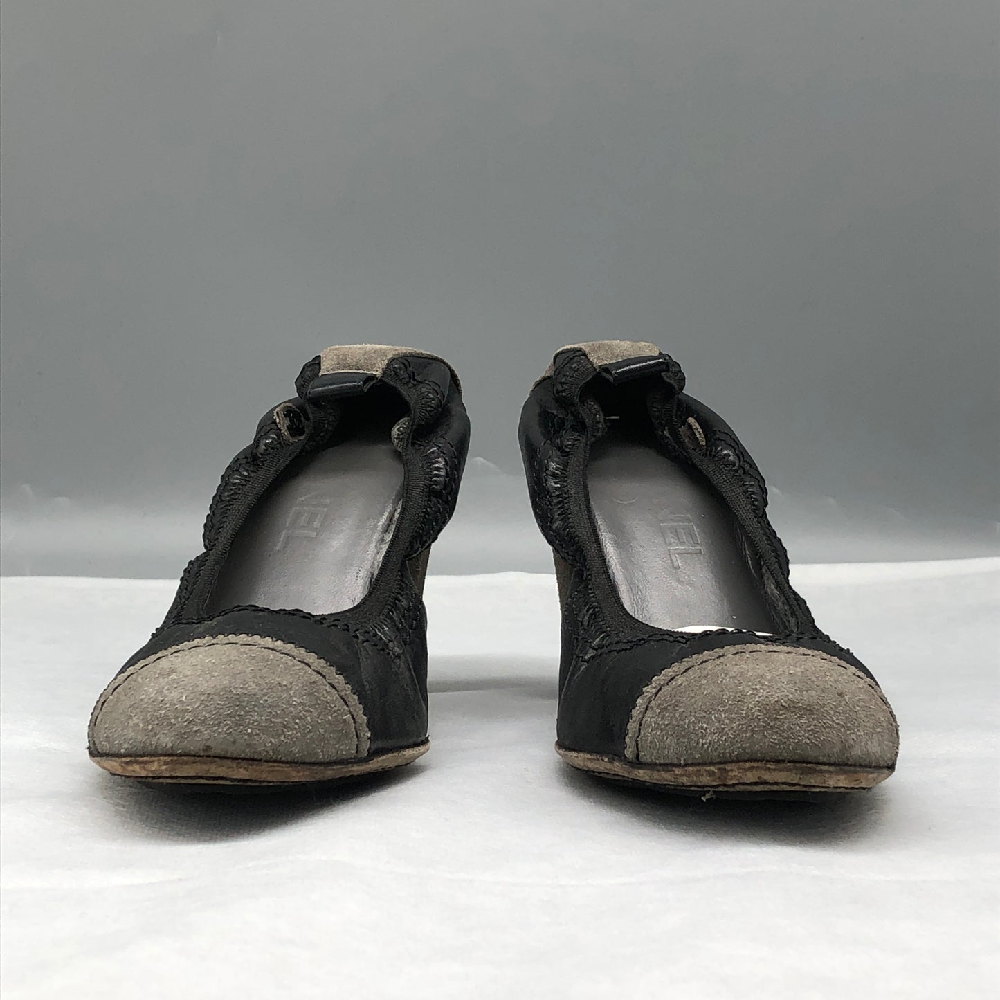Chanel Women's Black & Grey Suede Cap-Toe Heels shoes 37
