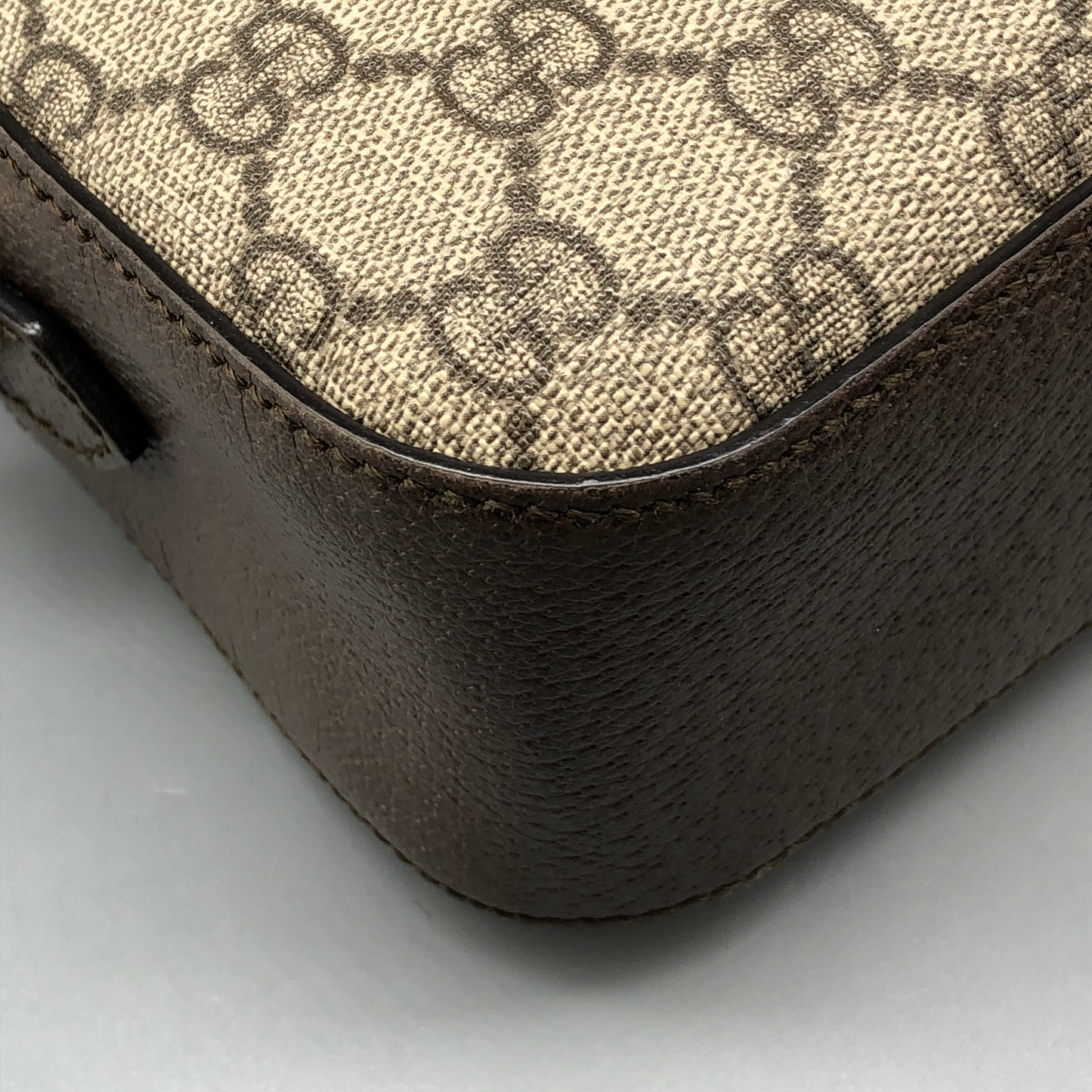 Gucci Beige/Brown GG Supreme Canvas Camera Bag