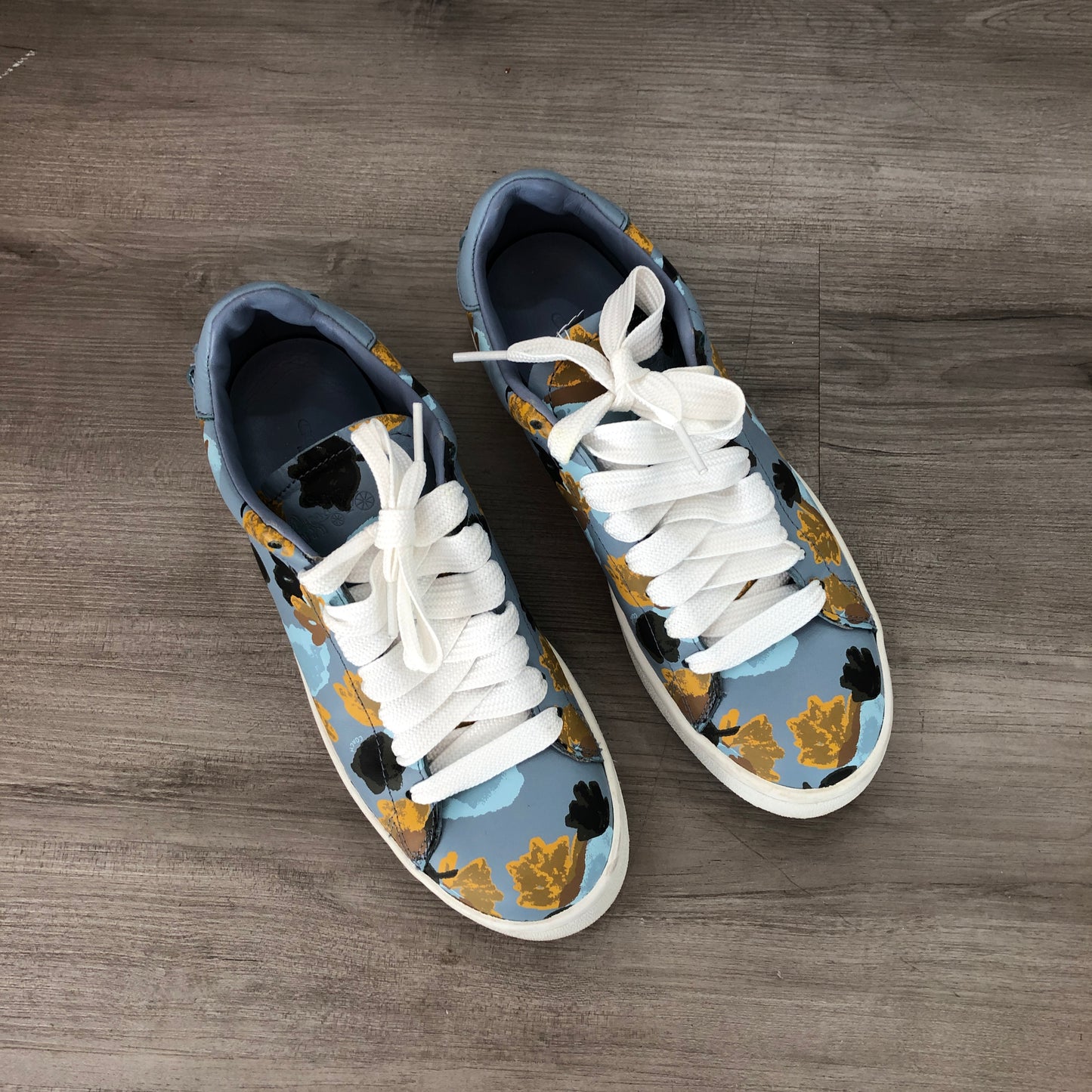 Coach Wome's Floral Print Low Top Canvas Sneakers Size 36.5 Blue Gold