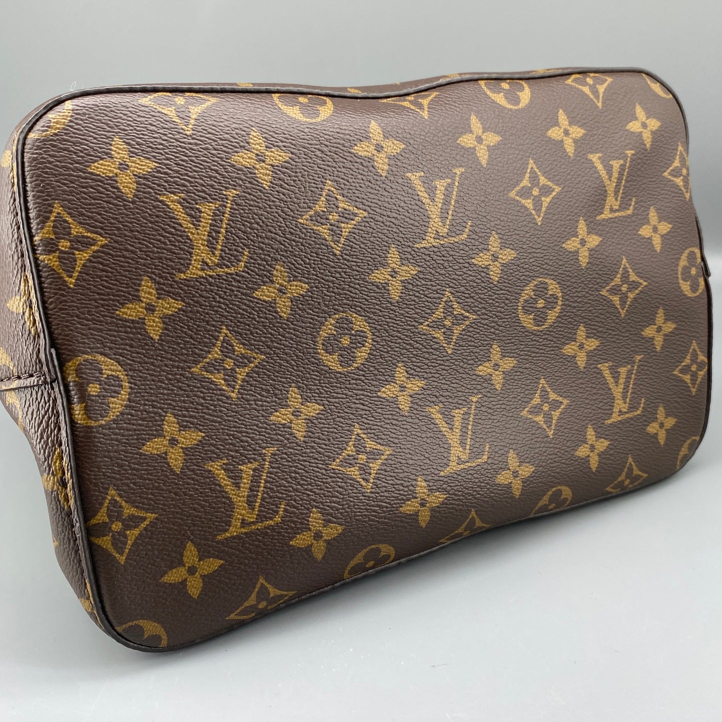 Louis Vuitton NéoNoé MM Brown Drawstring Bucket Bag