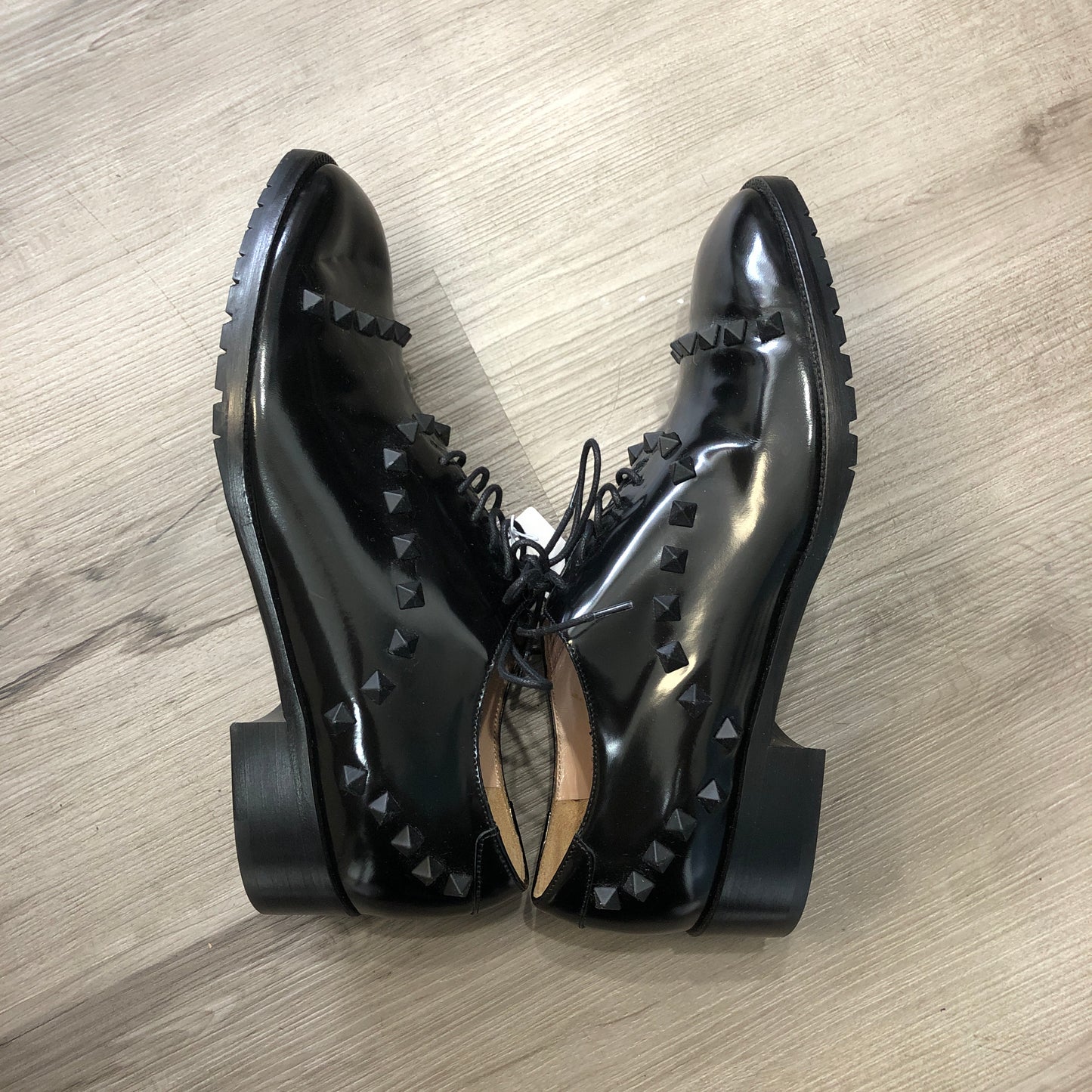 Valentino Women's Black Patent Leather Rockstud Derby Shoes shoes 36.5
