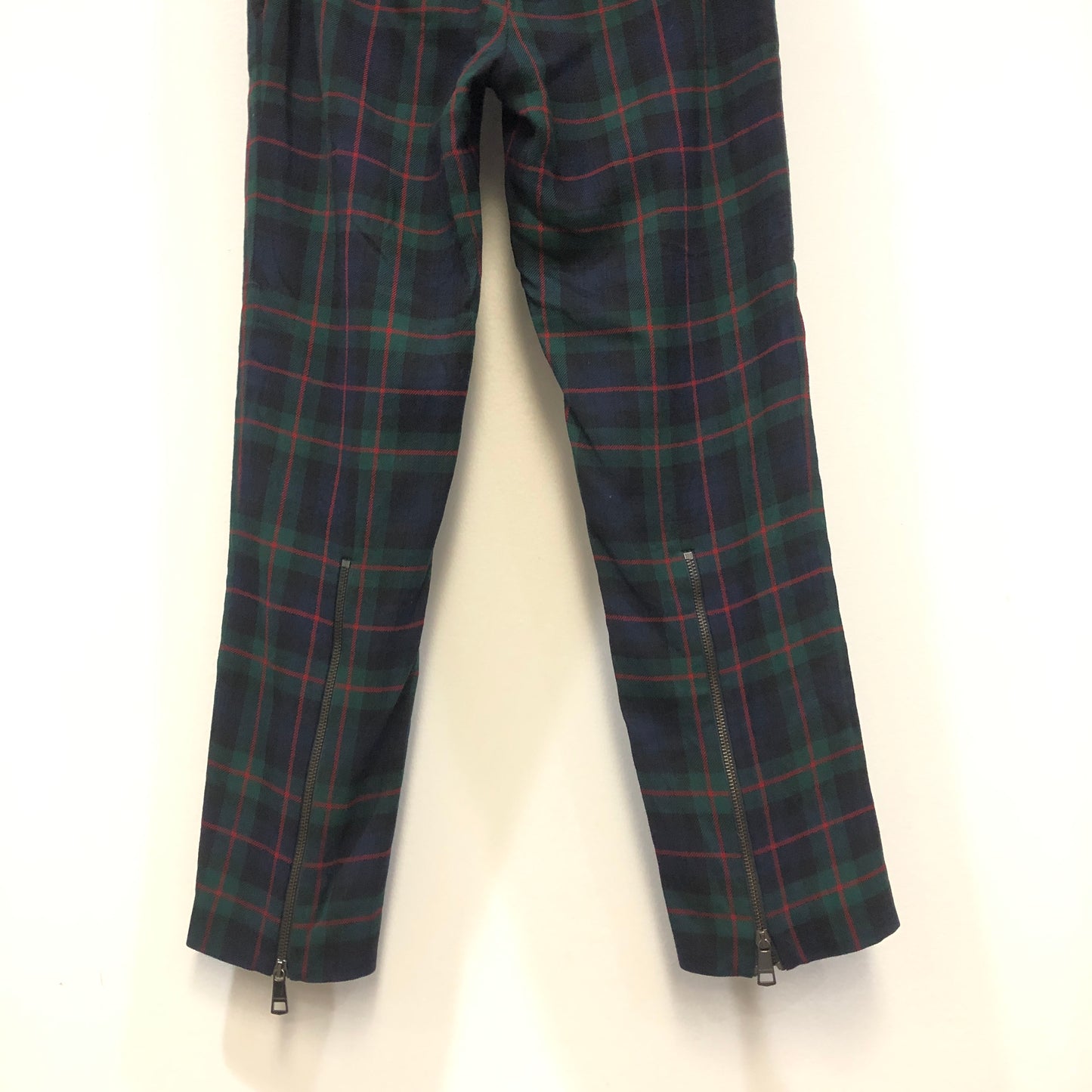 Burberry Tartan Wool Slim Ankle Trousers Size US 2 Black/Red/Dark Green