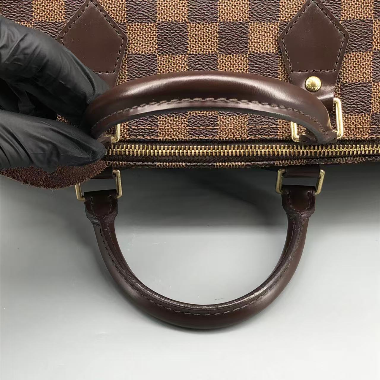 Louis Vuitton Speedy 30 Handbag in Damier Ebene Canvas
