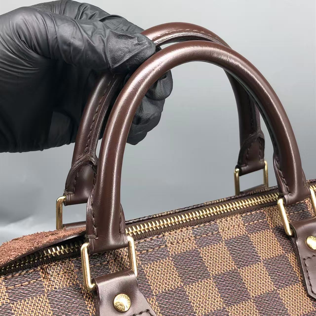 Louis Vuitton Speedy 30 Handbag in Damier Ebene Canvas