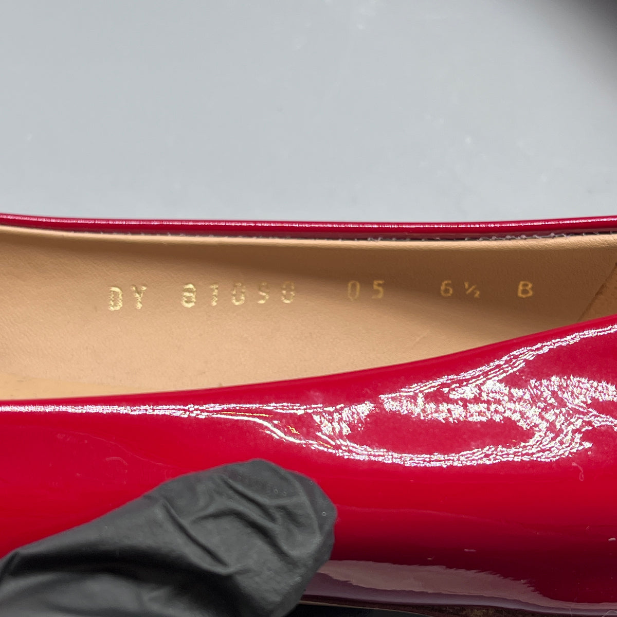 Ferragamo Red Patent Leather Vara Bow Flat Shoes US size 6.5