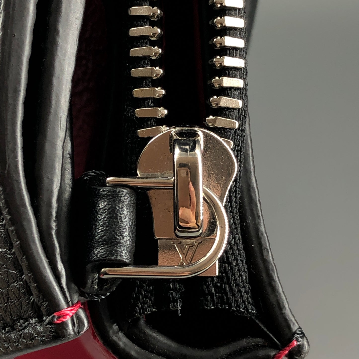 Louis Vuitton Taurillon City Steamer MM Two-Tone Taurillon Leather Handbag Hot Pink Black