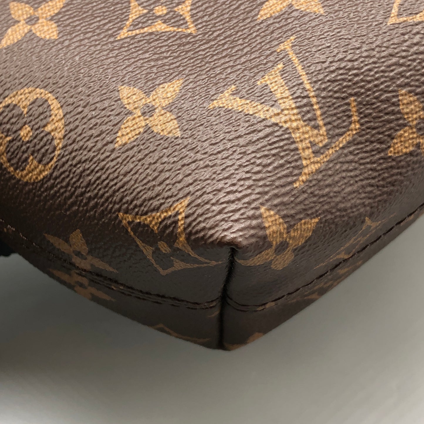 Louis Vuitton Monogram Canvas Golden Arrow Pouch Bag