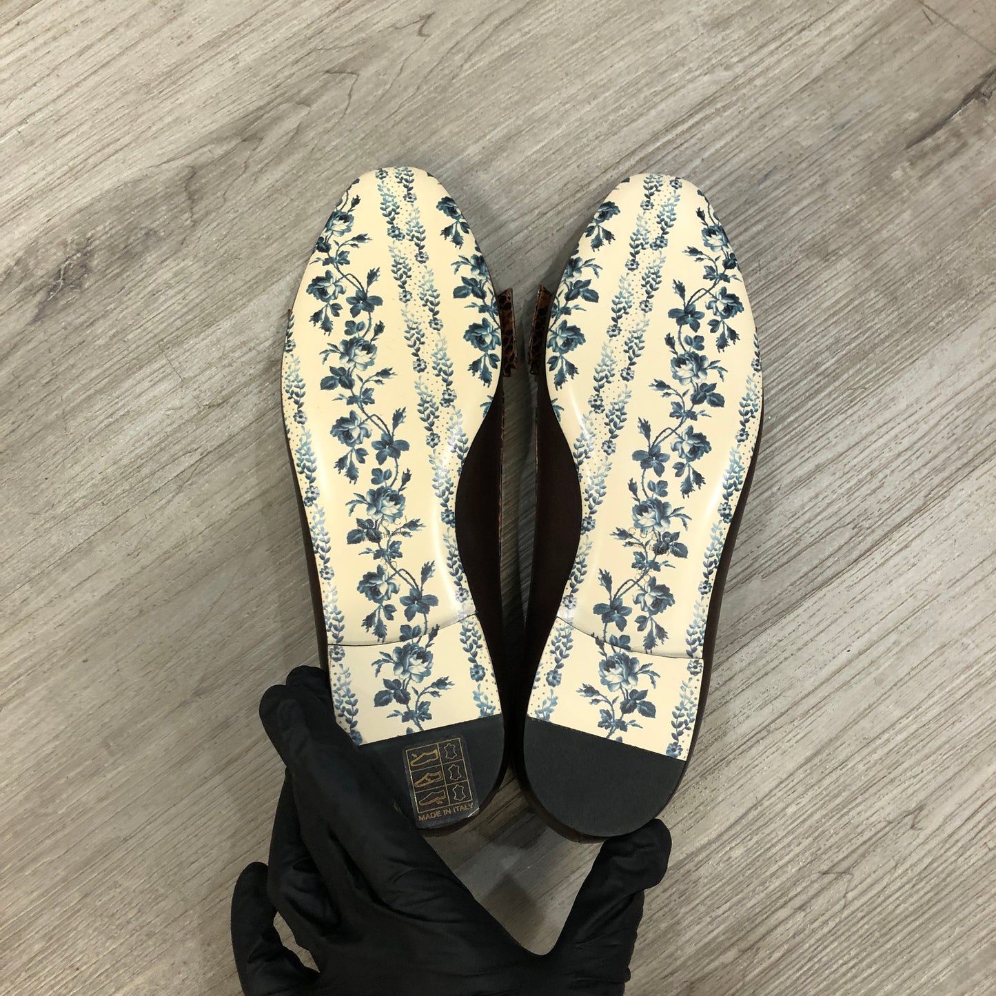 Gucci Snake Trim Double G Flat Loafers Size 35 Brown