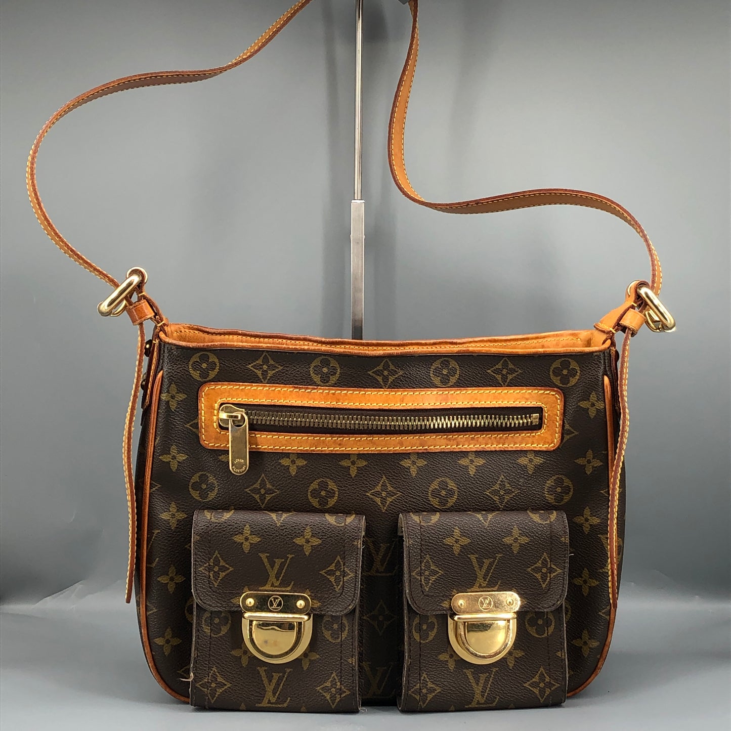 Louis Vuitton Monogram Hudson GM Bag Brown
