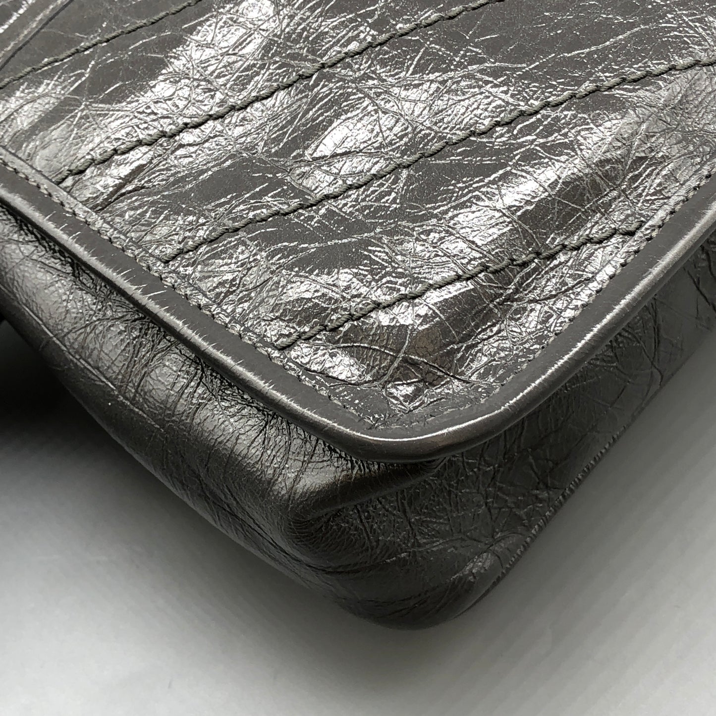 Saint Laurent Niki Medium Shoulder Bag Grey