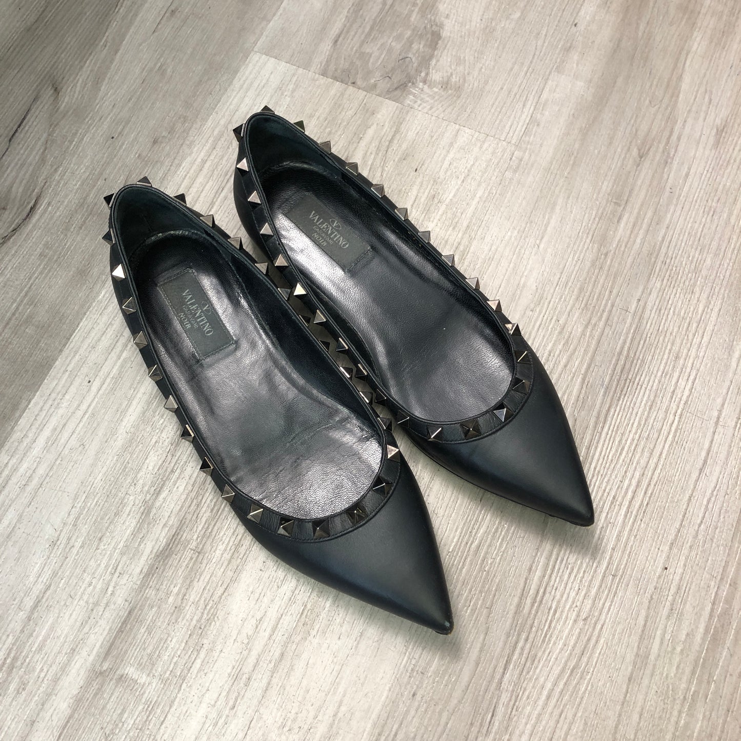 Valentino Rockstud Black Leather Pointed Toe Flat Shoes Size 37.5