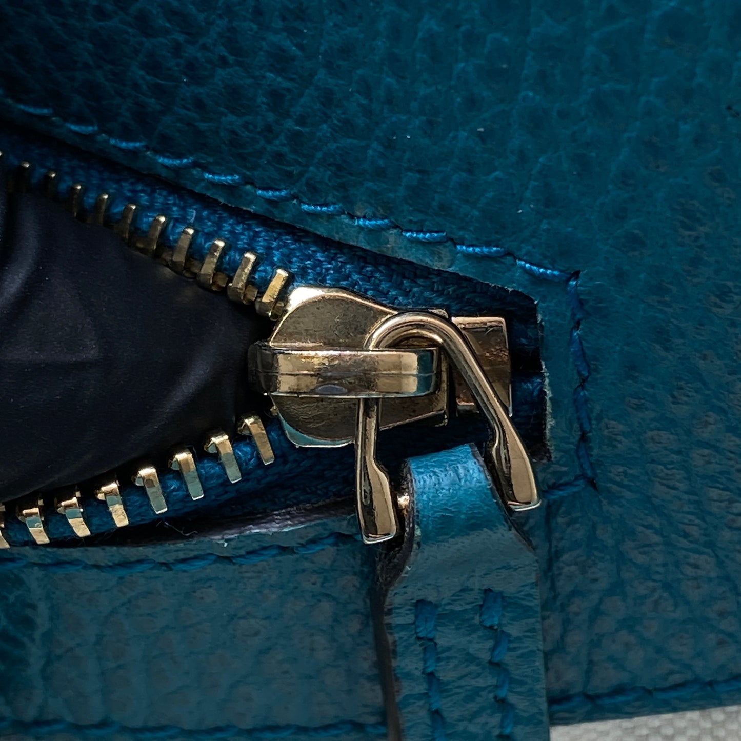 Gucci Grained Leather Tote Bag  Navy