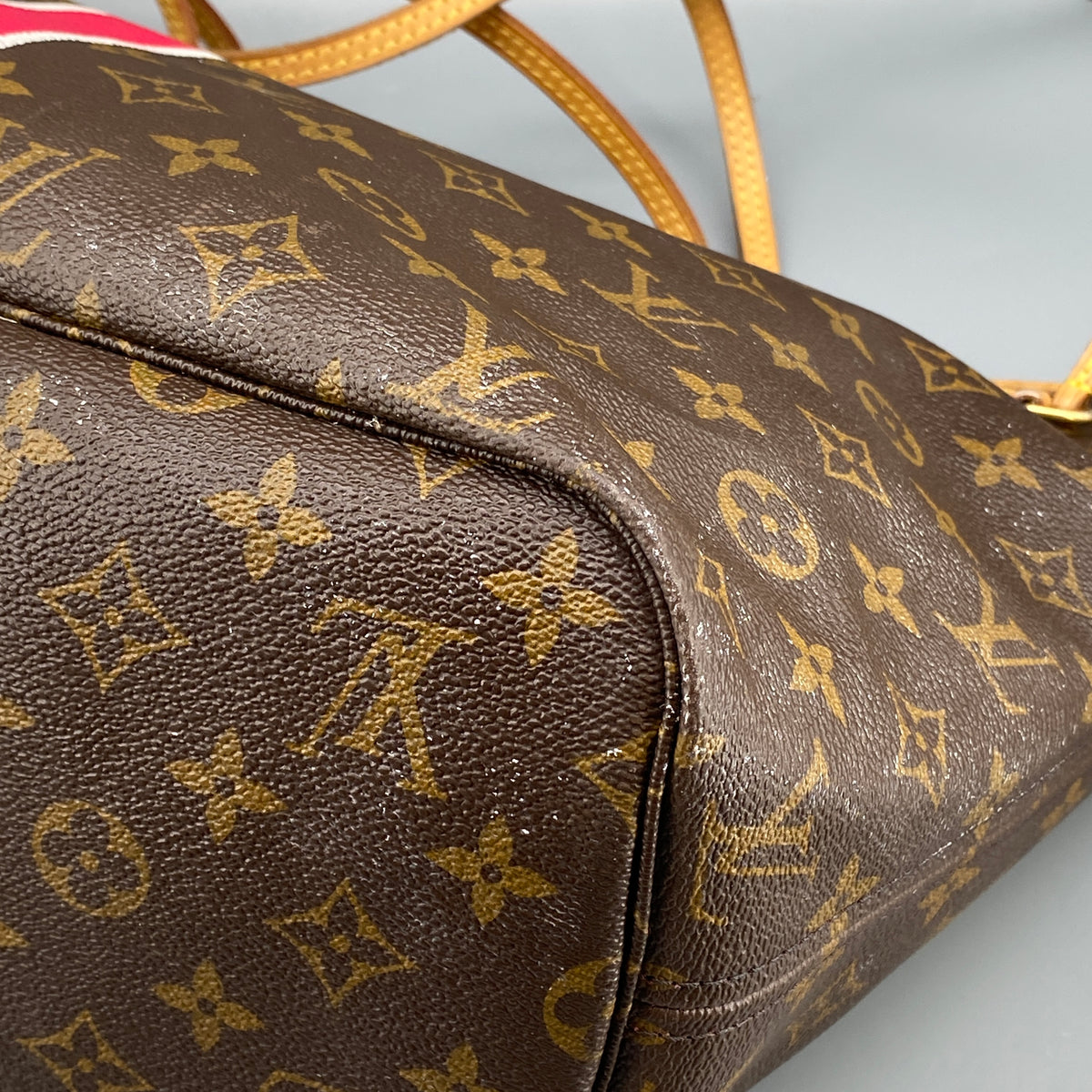 Louis Vuitton Monogram MM Neverfull Tote Bag Brown
