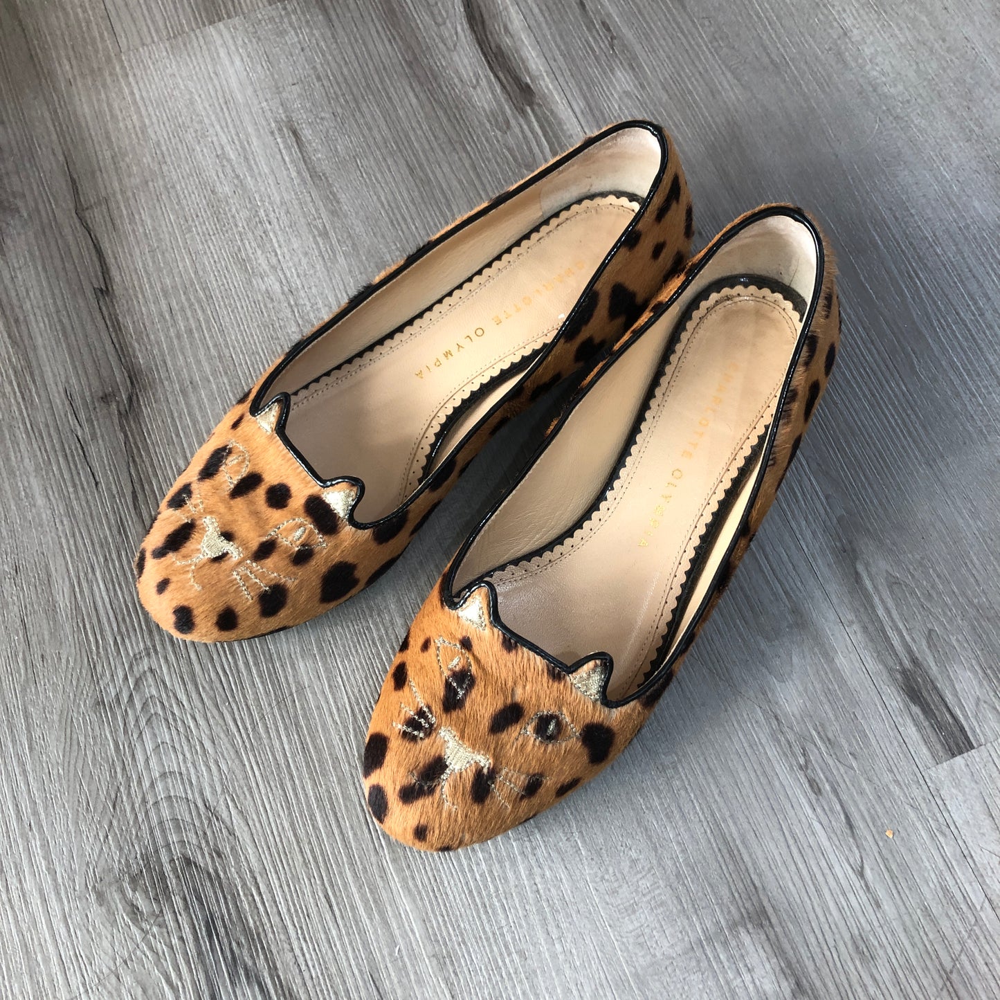 Charlotte Olympia Women's Leopard Calf Hair Kitty Flat Pumps Size 38 Black Brown Yellow Gold