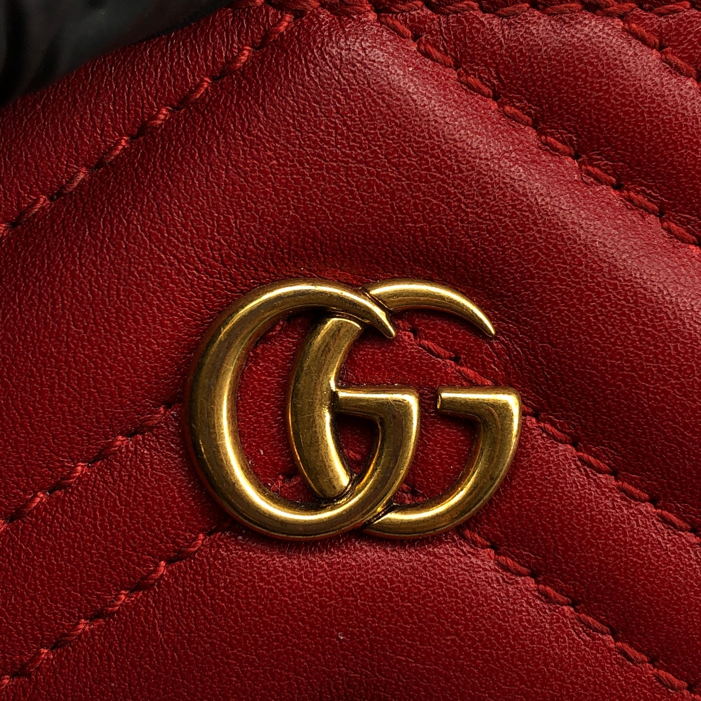 Gucci Chevron Quilted GG Leather Card Holder Red