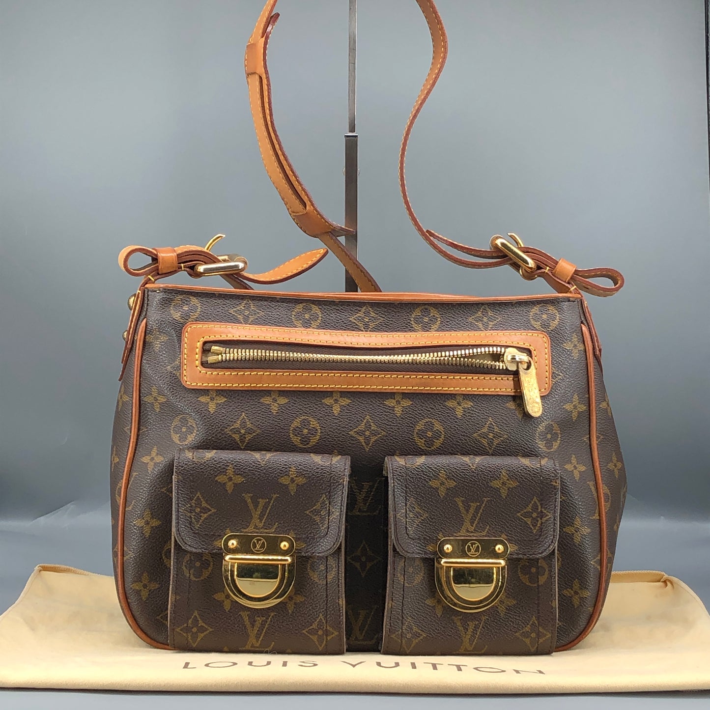 Louis Vuitton Hudson Monogram Canvas Shoulder Bag Brown