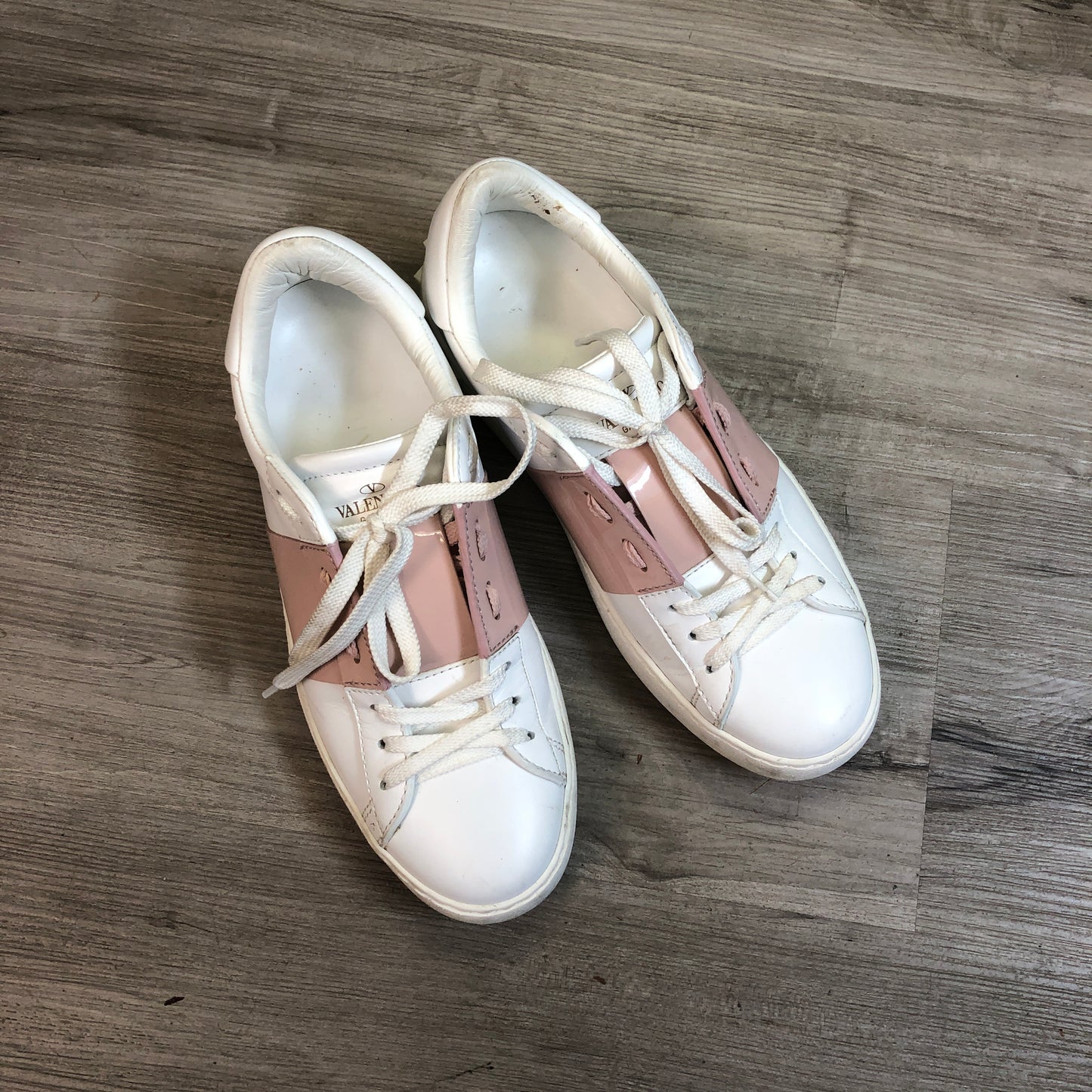 Valentino Rockstud Pink & White Leather Low Top Sneakers Size 37