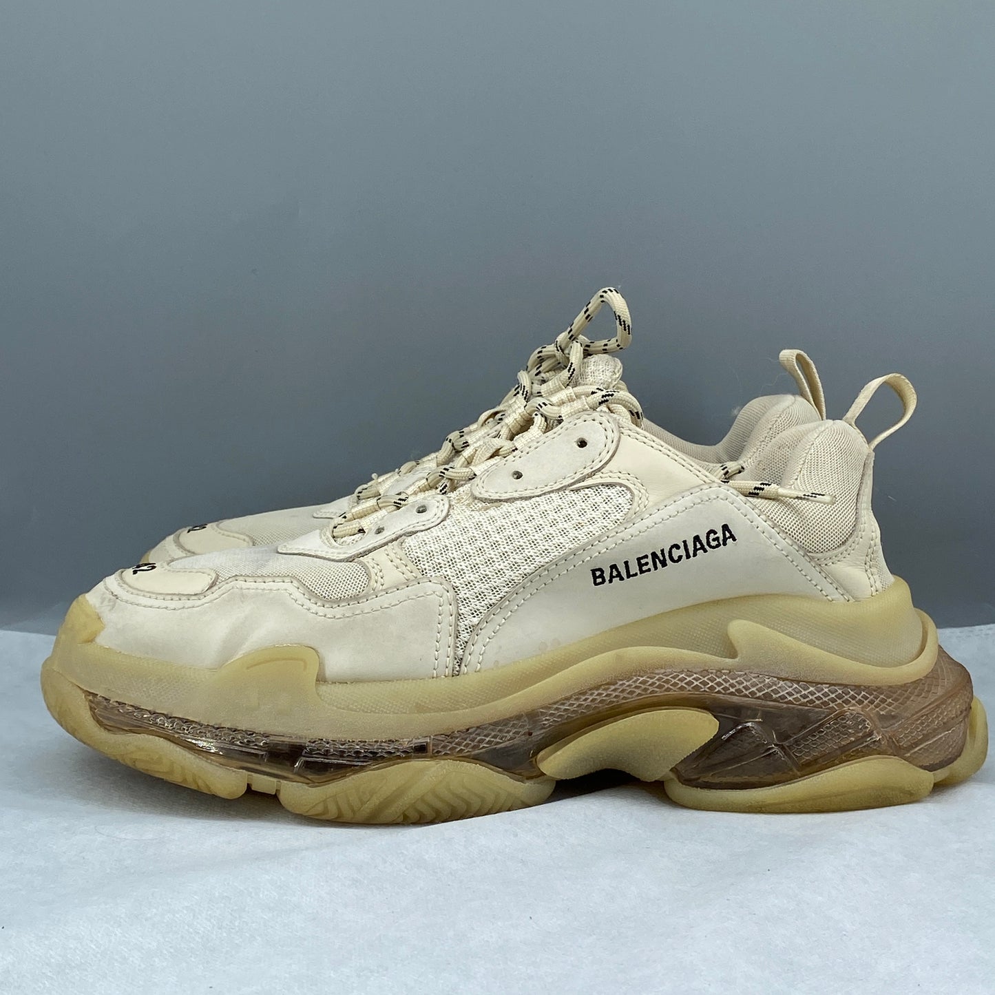 Balenciaga Men‘s Beige Triple S Sneakers Size 42