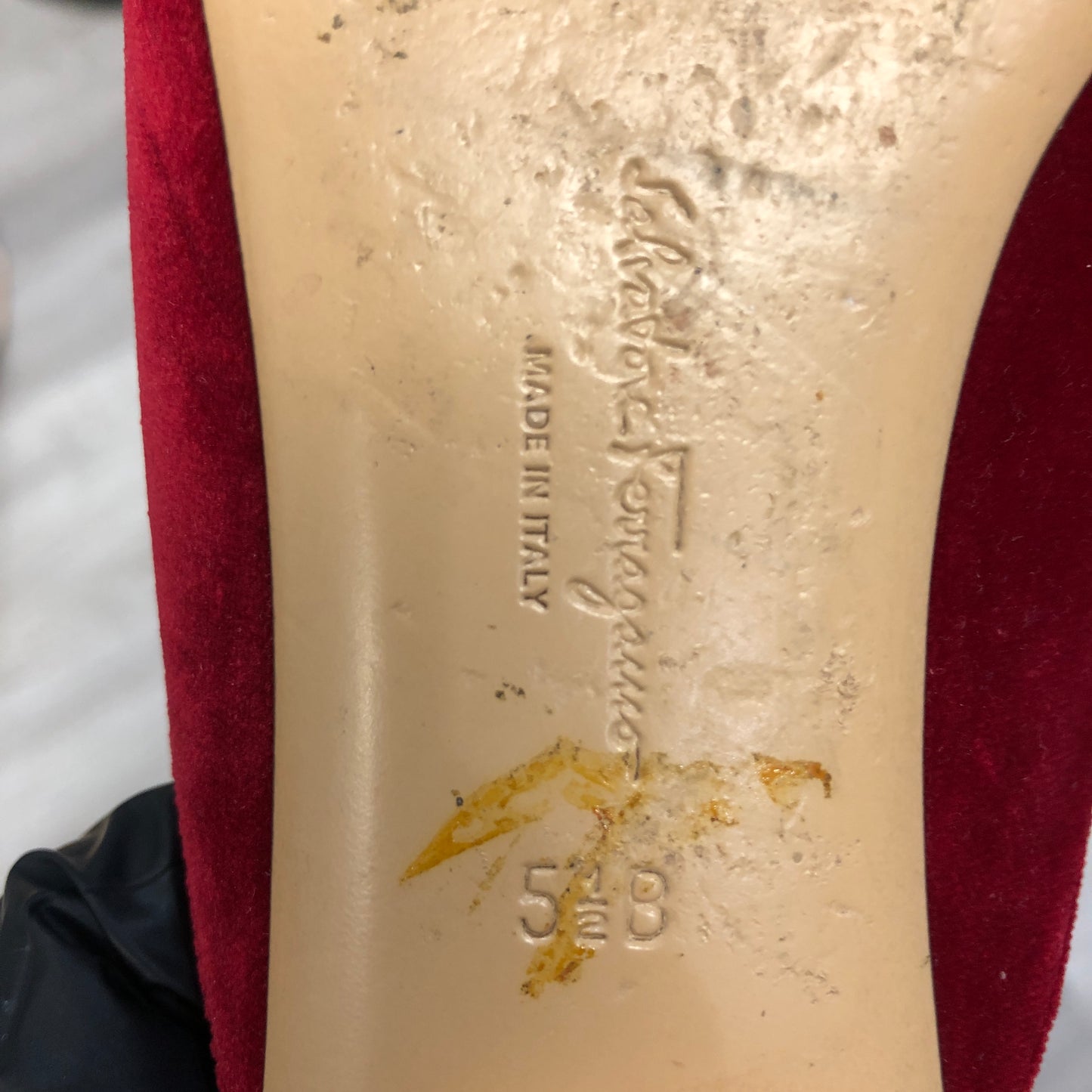 Salvatore Ferragamo Vara Velvet Mule Slides Size 5.5B Red