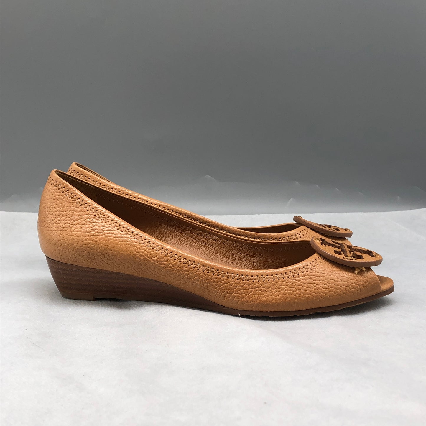 Tory Burch Tan Tumbled Leather Wedge Flats Size 7