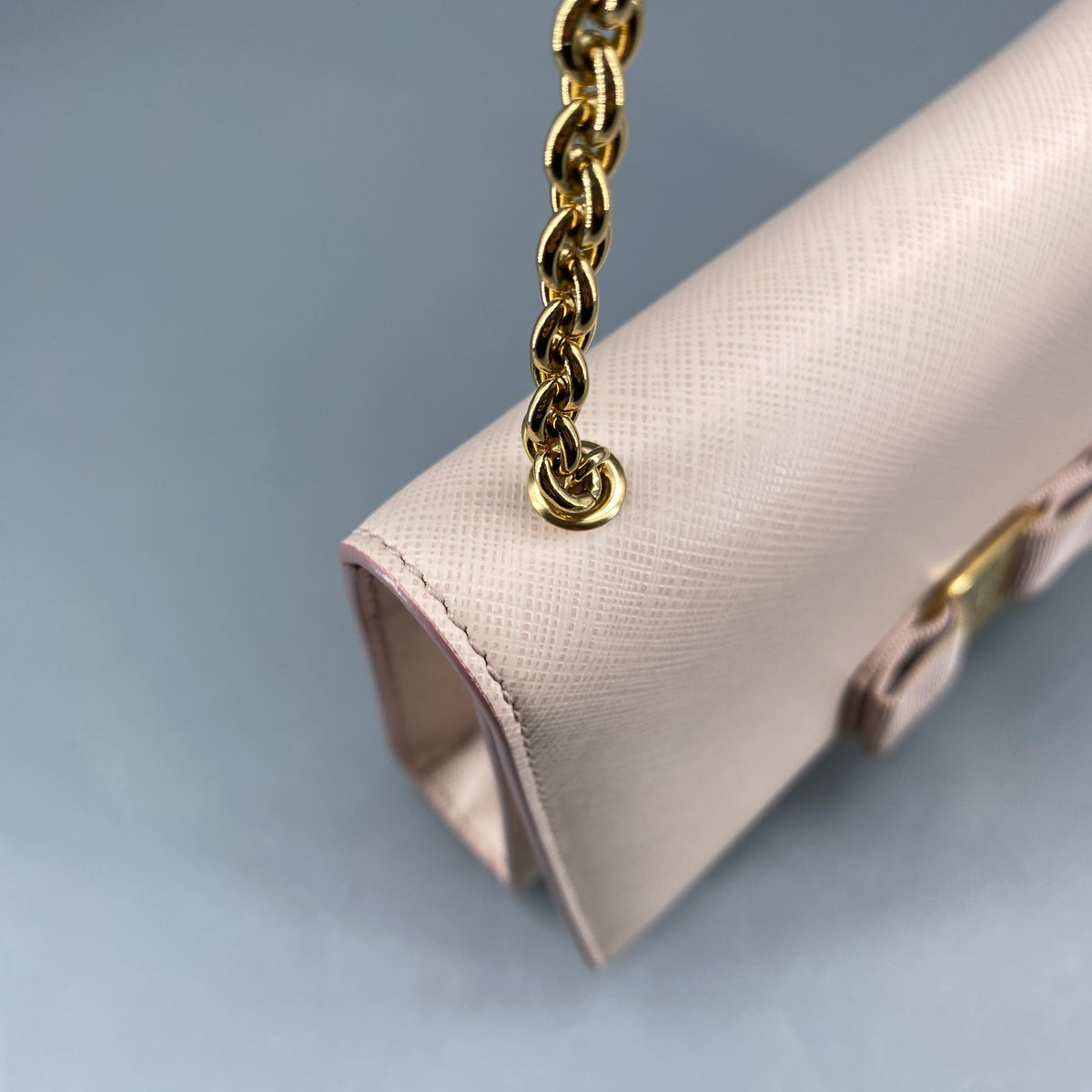 Salvatore Ferragamo Vara Bow Chain Shoulder Bag Blush Pink