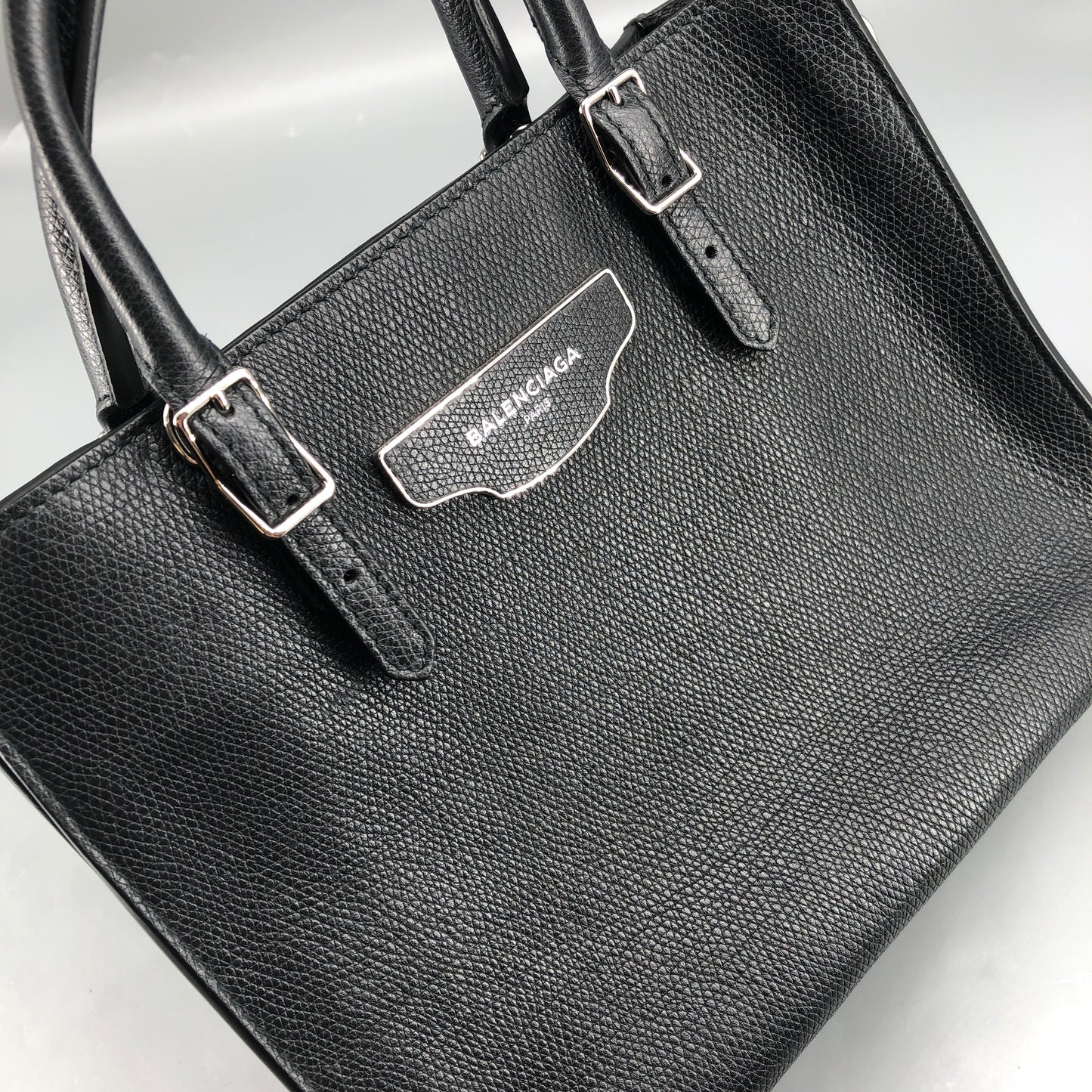 Balenciaga Everyday Small Tote Bag Black Grain Leather