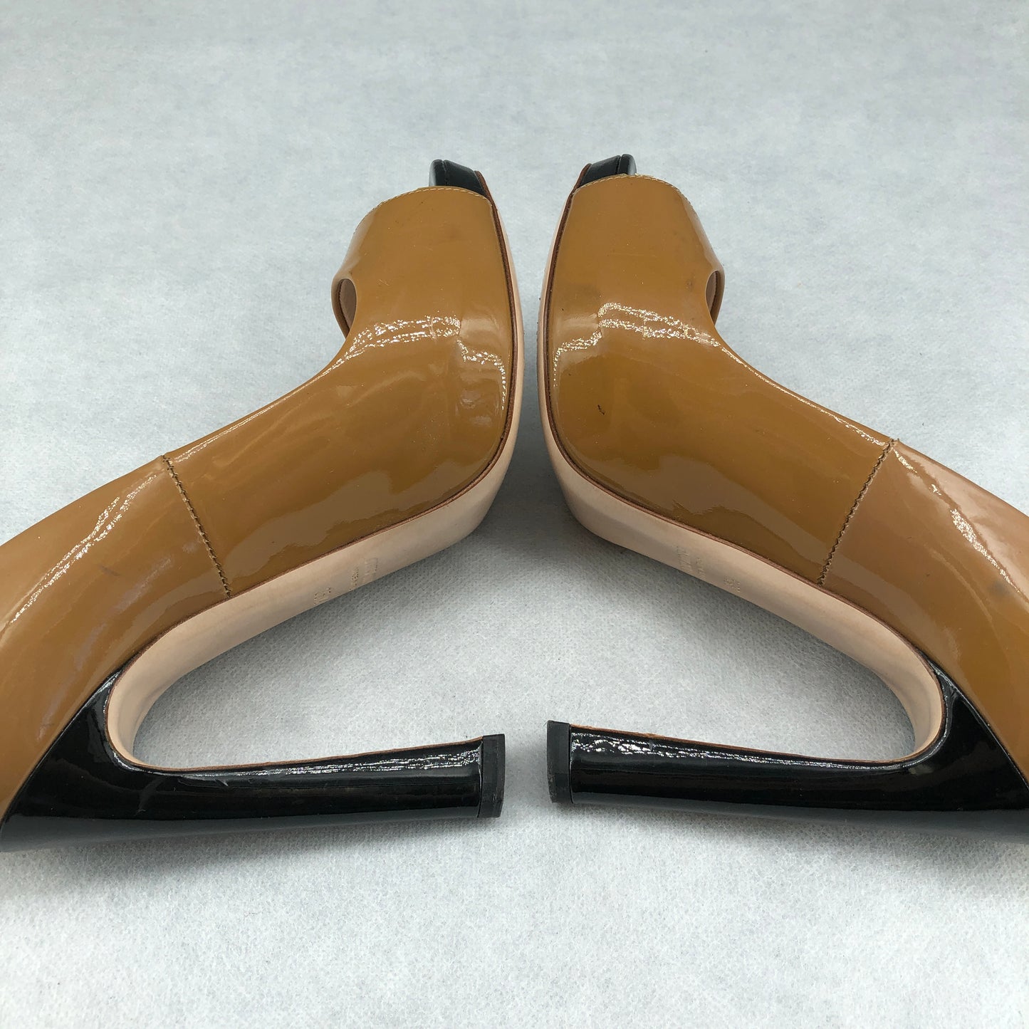 Miu Miu Women's Peep-Toe Patent Leather Pumps 35.5 Caramel