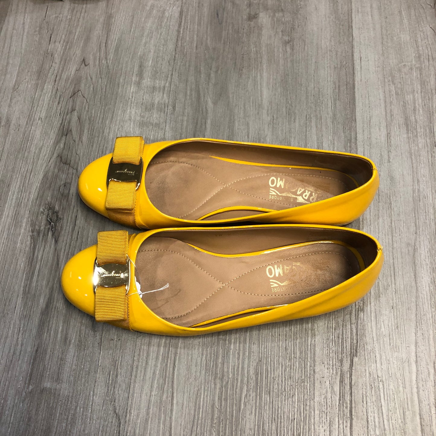 Ferragamo Women's Yellow Vara Bow Ballet Flats Size 7