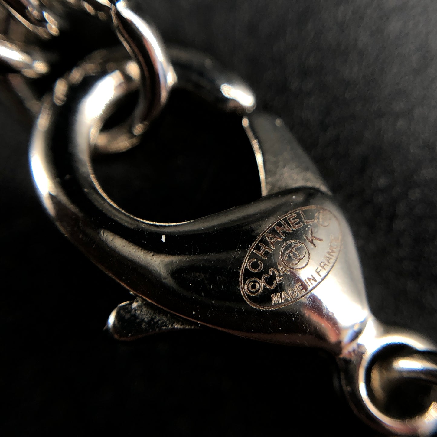 Chanel Heart CC Logo Pearl Choker Necklace Silver Color