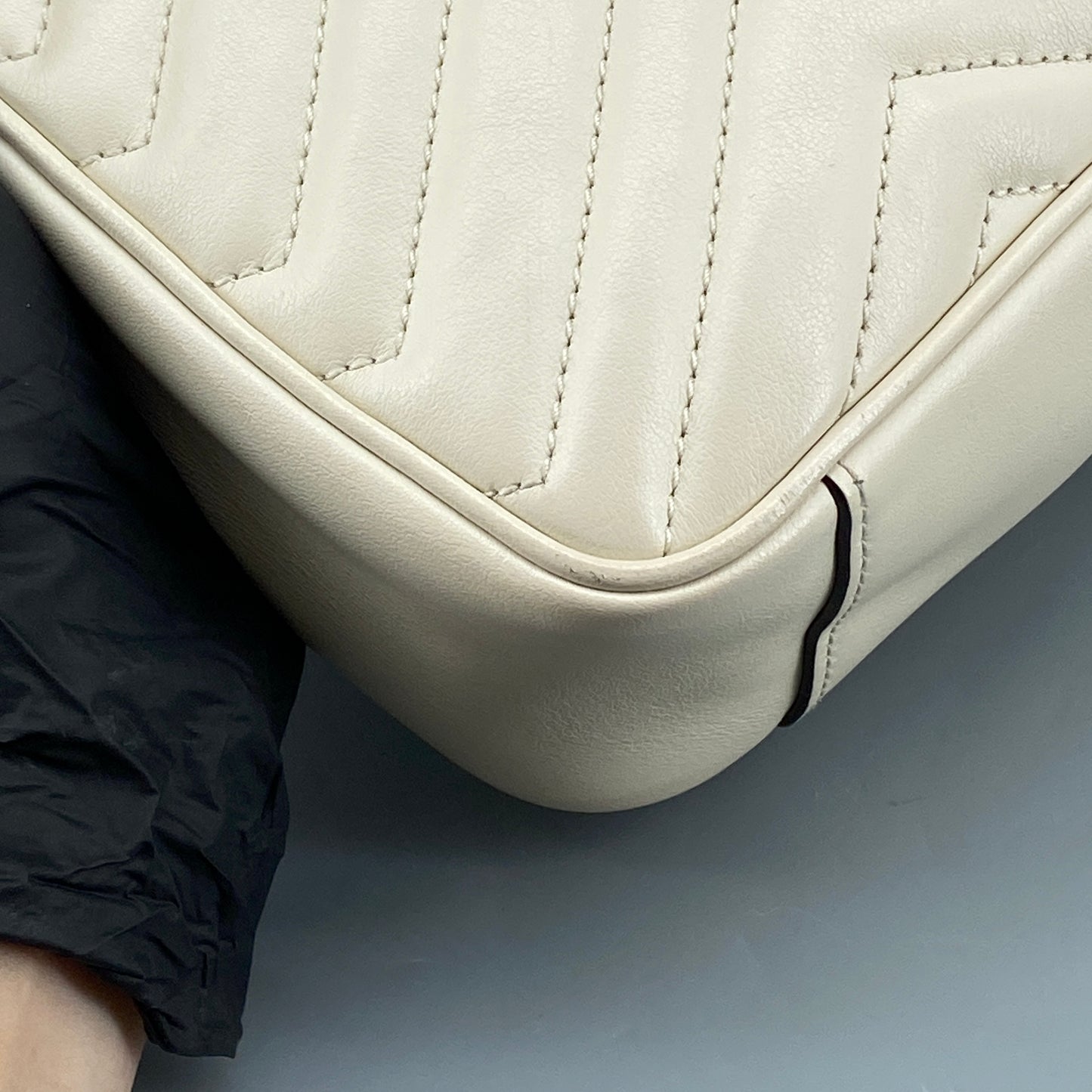 Gucci Cream GG Marmont Chevron Quilted Shoulder Bag