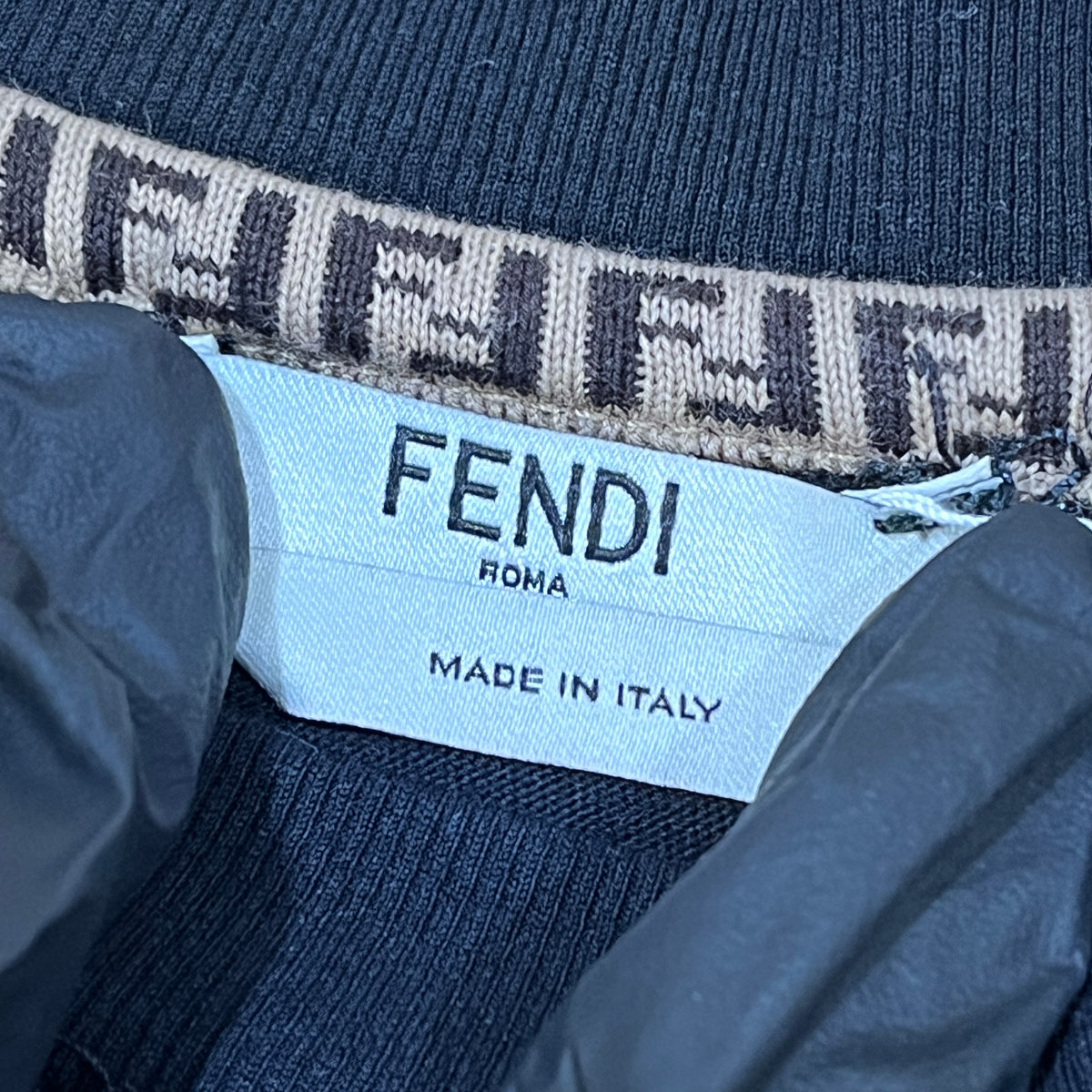 Fendi Black  Short Sleeve T-shirt Size XS