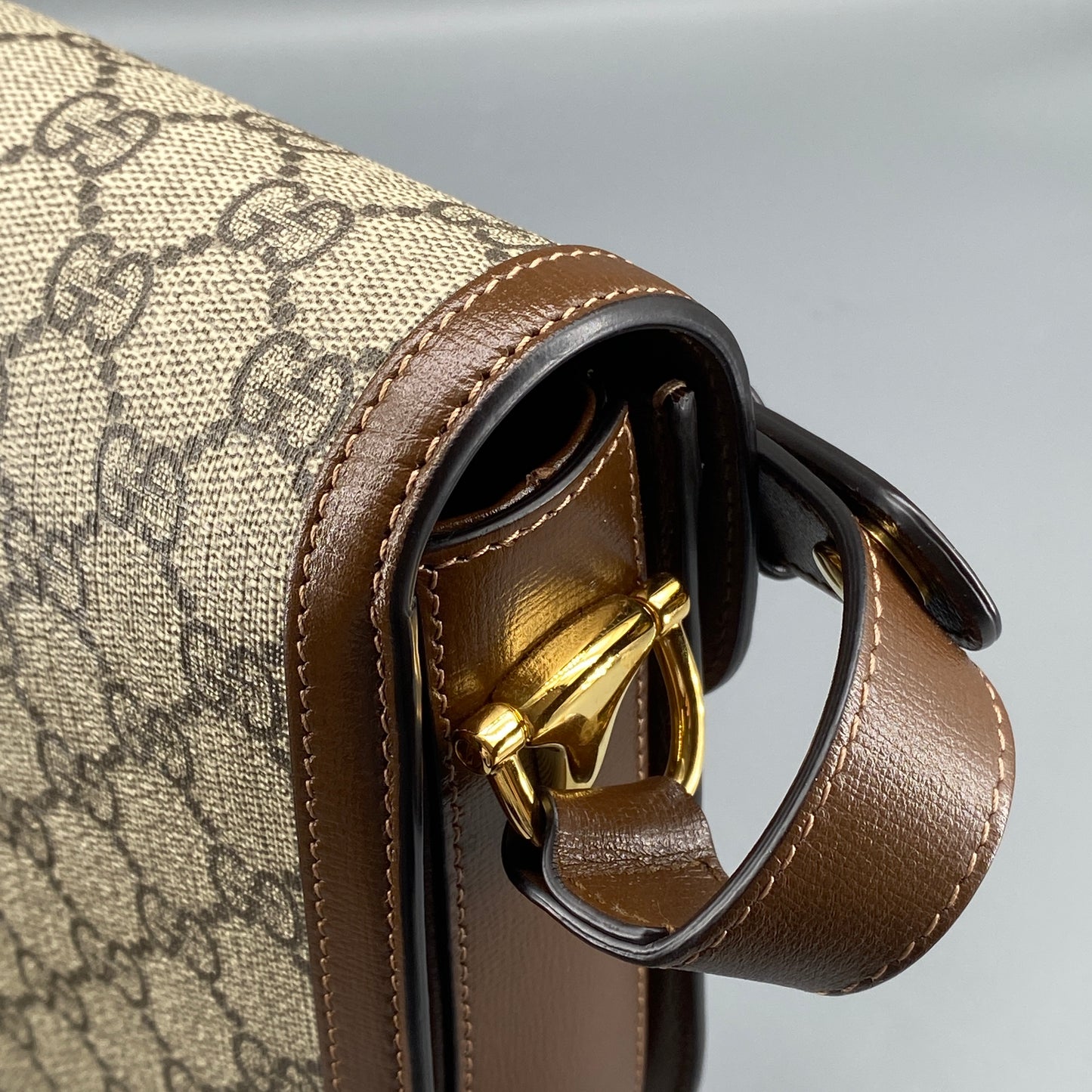 Gucci Beige & Caramel GG Supreme Horsebit 1955 Shoulder Crossbody Bag