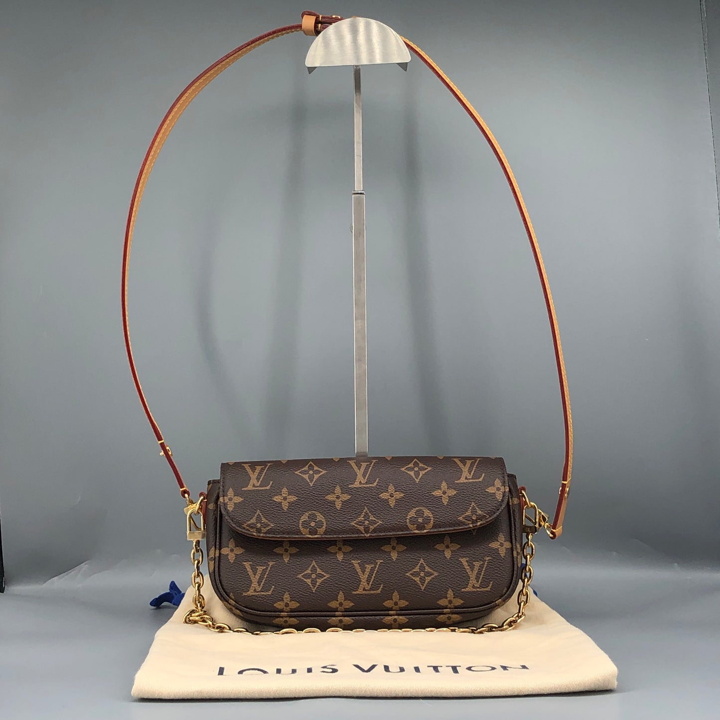 Louis Vuitton Wallet On Chain Ivy Monogram Pochette Shoulder Bag