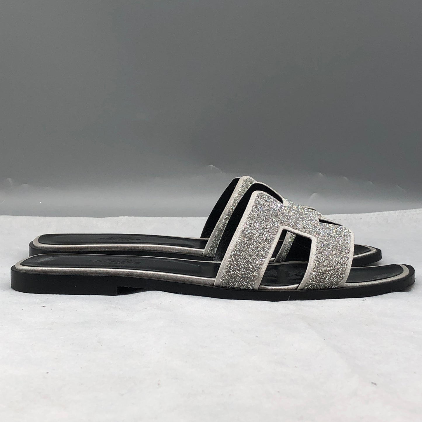 Hermes Silver Glitter Oran Sandals Size 37.5