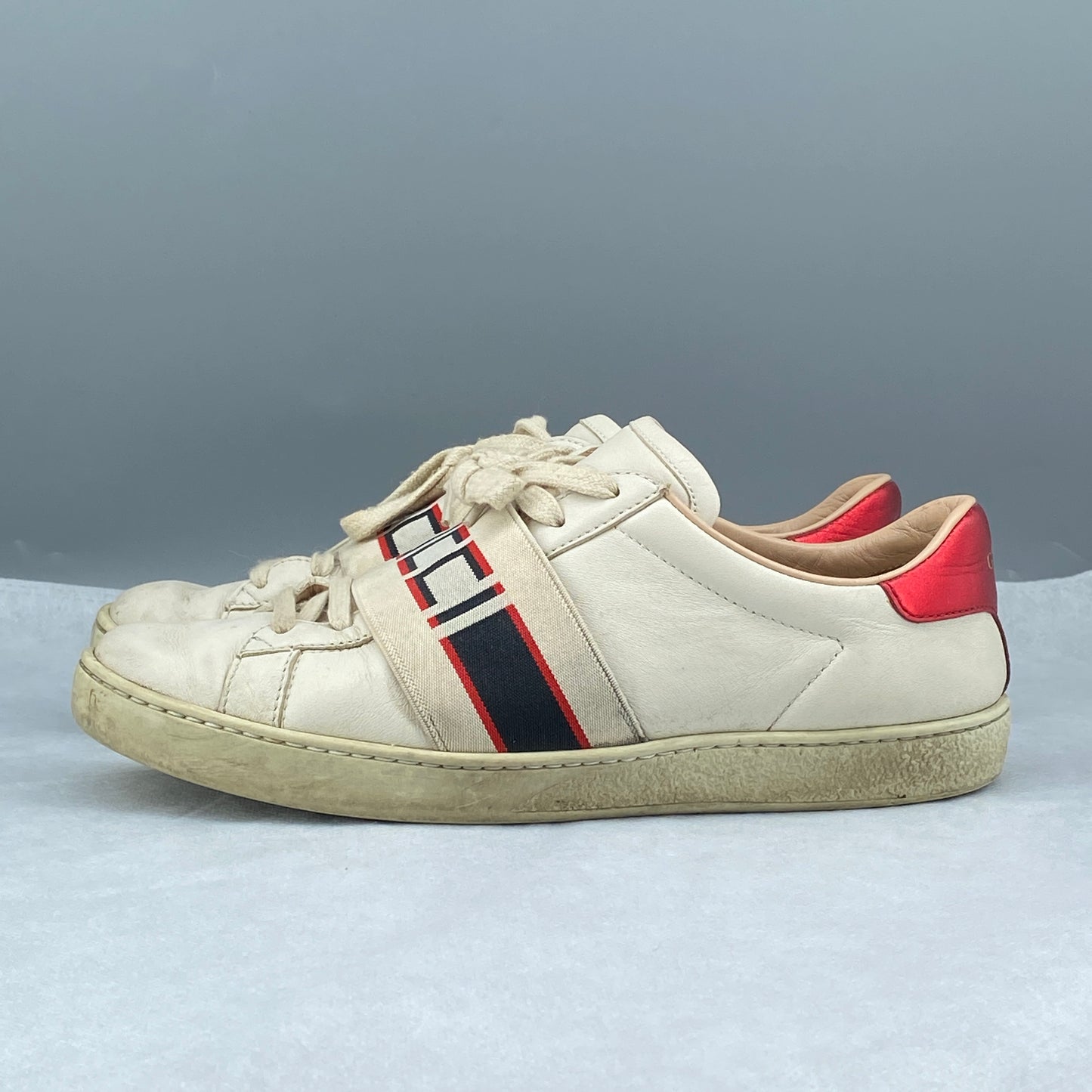 Gucci Women's White Red Stripe Leather Low Top Sneakers Size 37