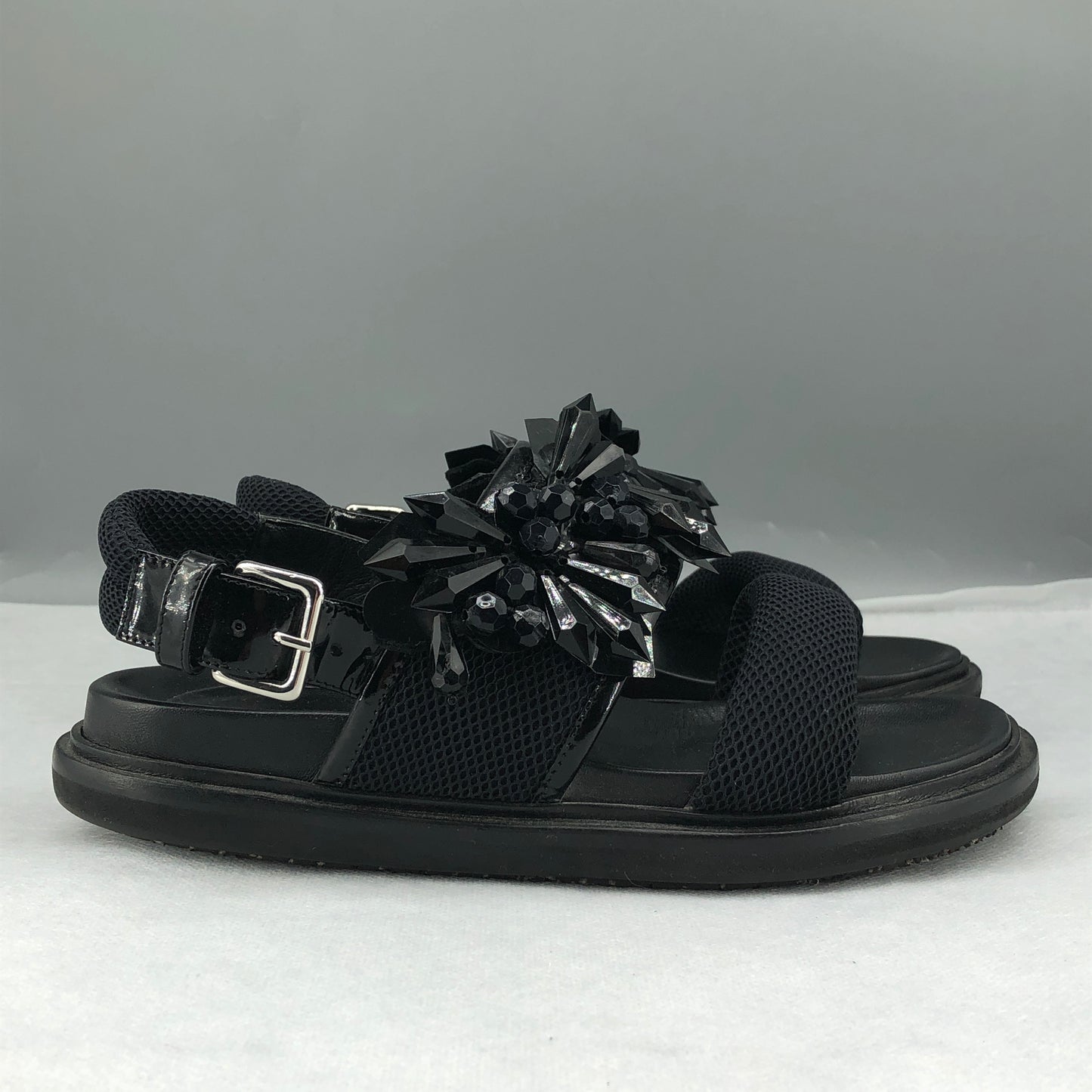 Marni Women's Beaded-Embellished Flat Sandals 36 Black