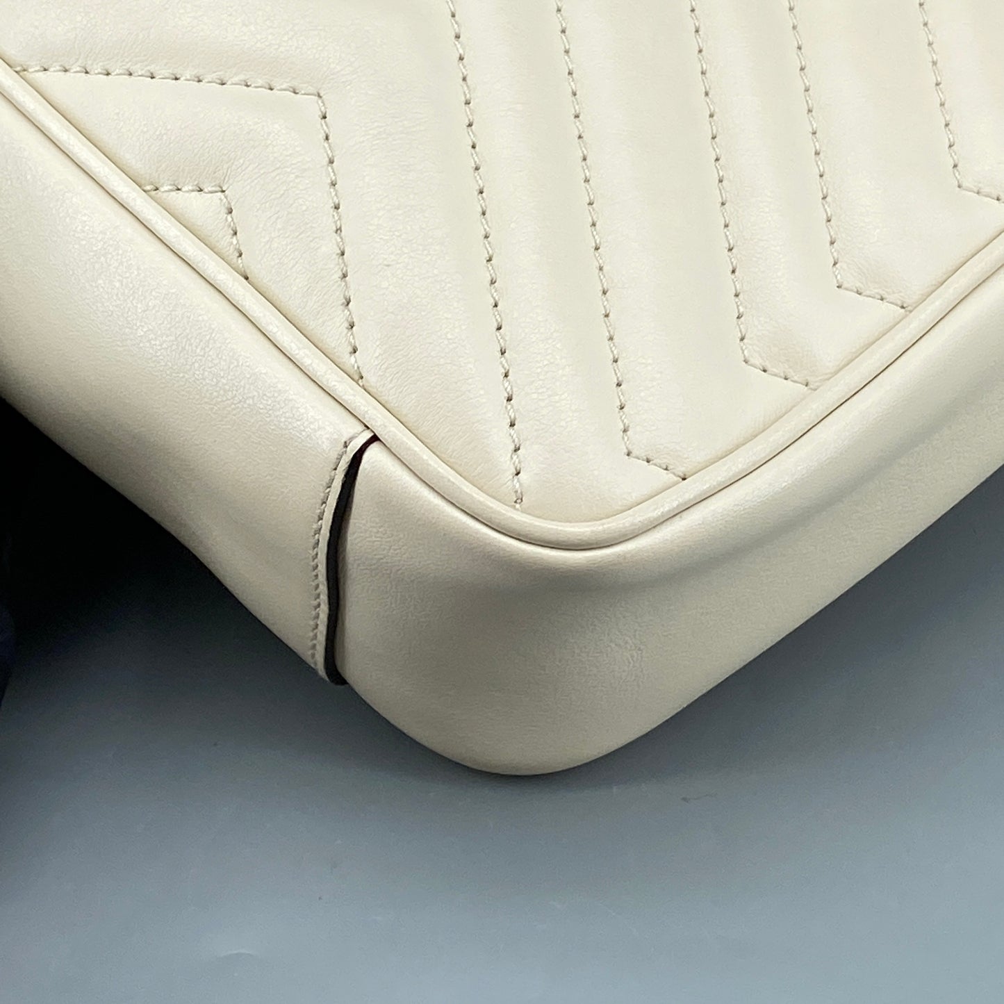 Gucci Cream GG Marmont Chevron Quilted Shoulder Bag