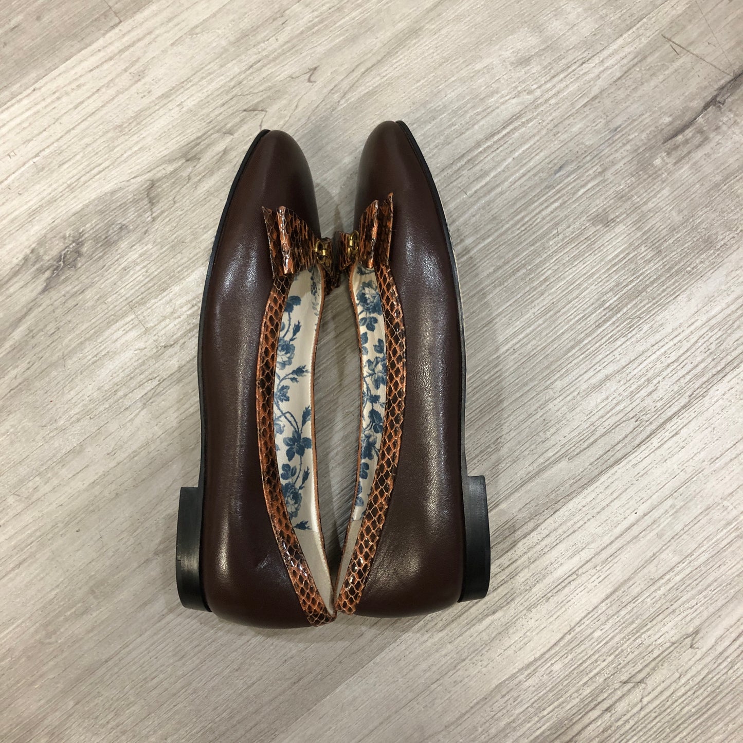 Gucci Snake Trim Double G Flat Loafers Size 35 Brown