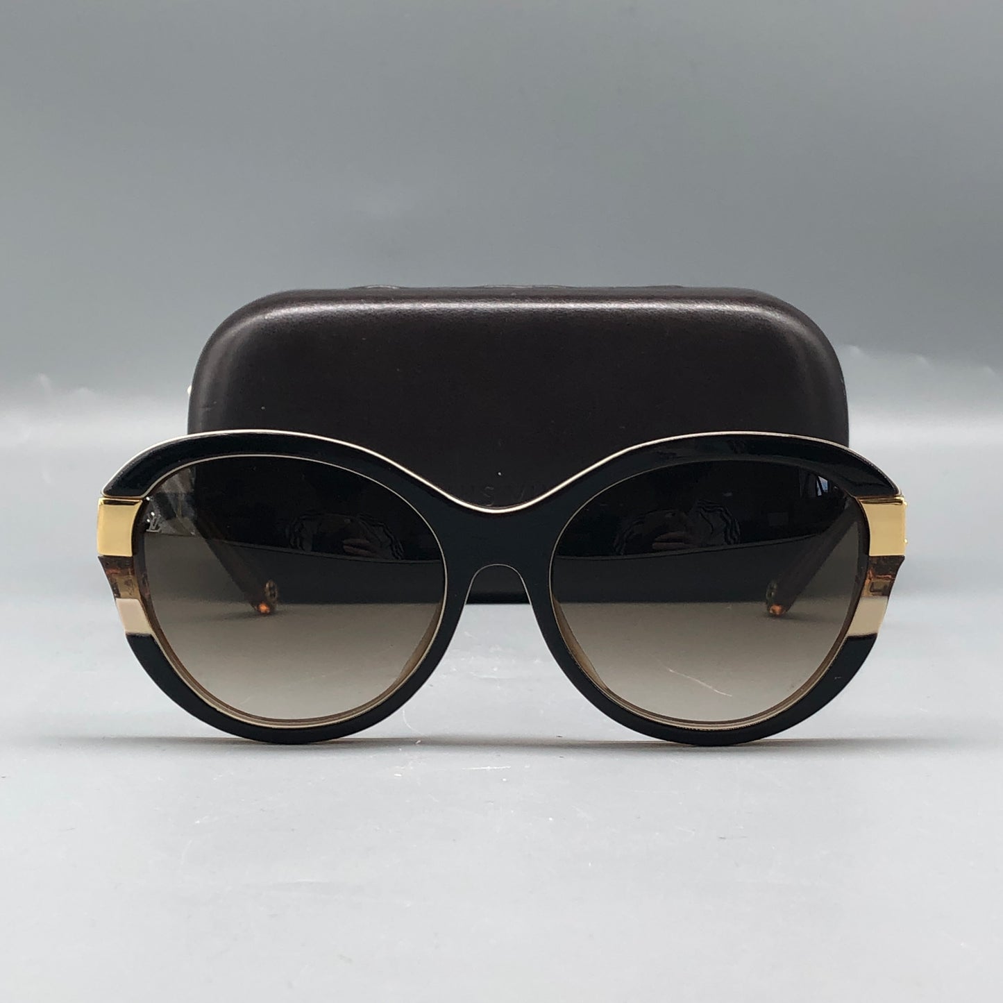 Louis Vuitton Round Frame Sunglasses Gold