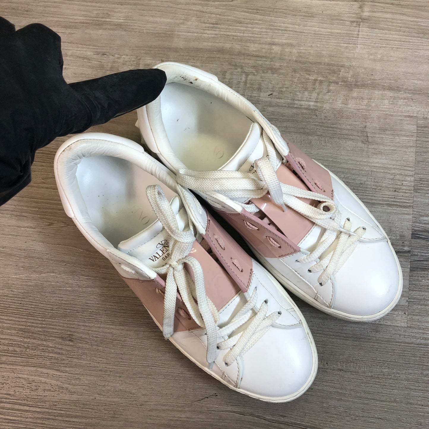 Valentino Rockstud Pink & White Leather Low Top Sneakers Size 37