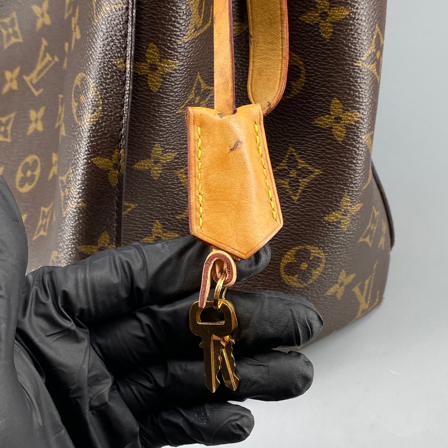 Louis Vuitton Monogram Montaigne MM Handbag
