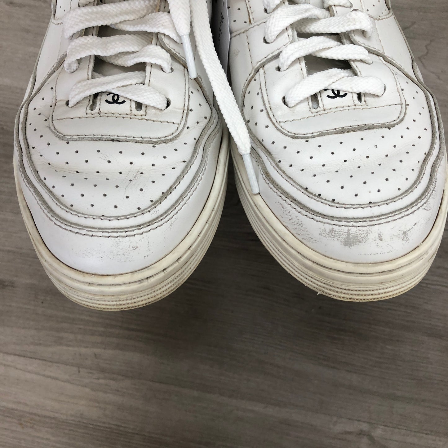 Chanel Women's Smooth Calfskin CC Logo Low Top Sneakers 36.5 White