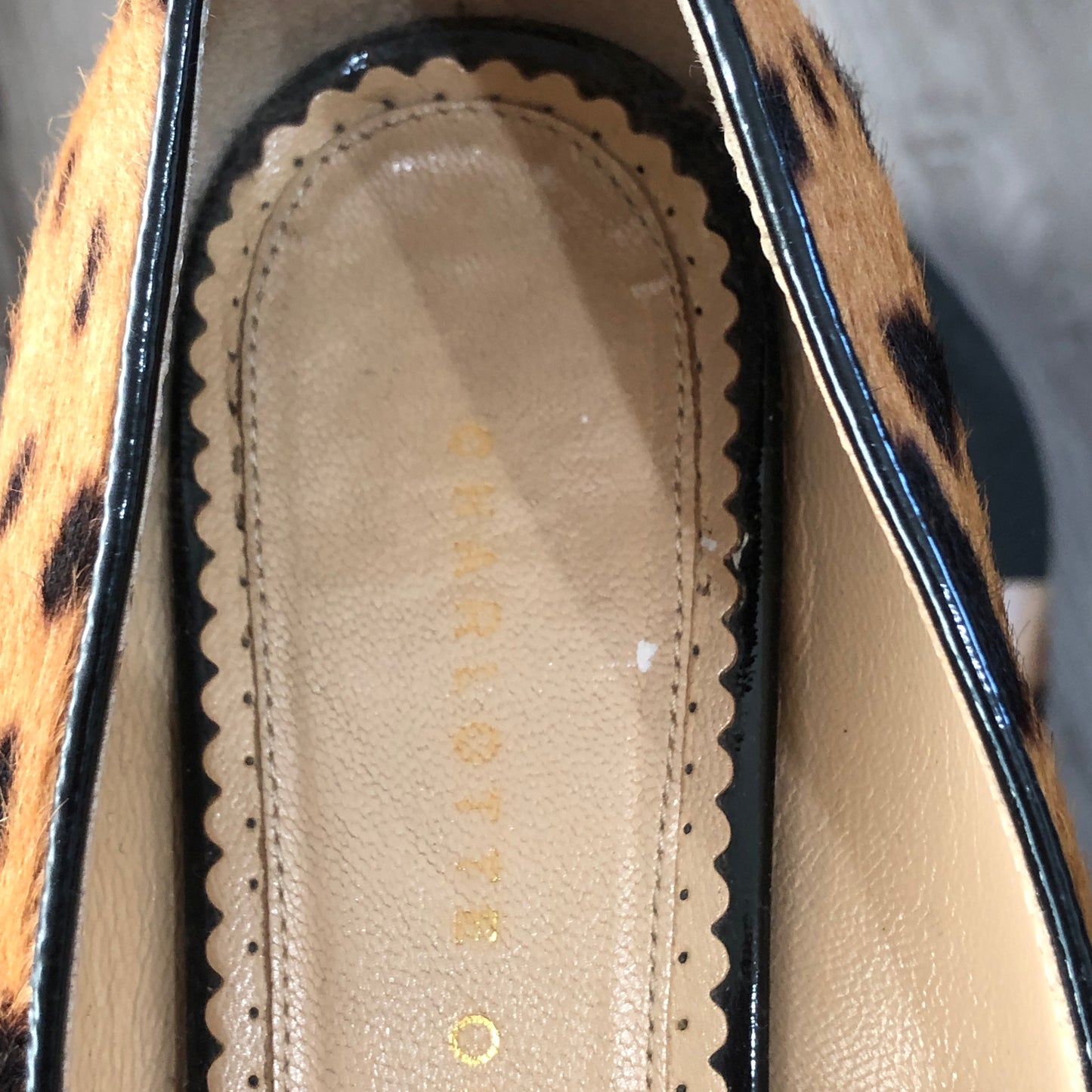 Charlotte Olympia Women's Leopard Calf Hair Kitty Flat Pumps Size 38 Black Brown Yellow Gold
