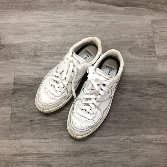 Chanel Women's Smooth Calfskin CC Logo Low Top Sneakers 36.5 White