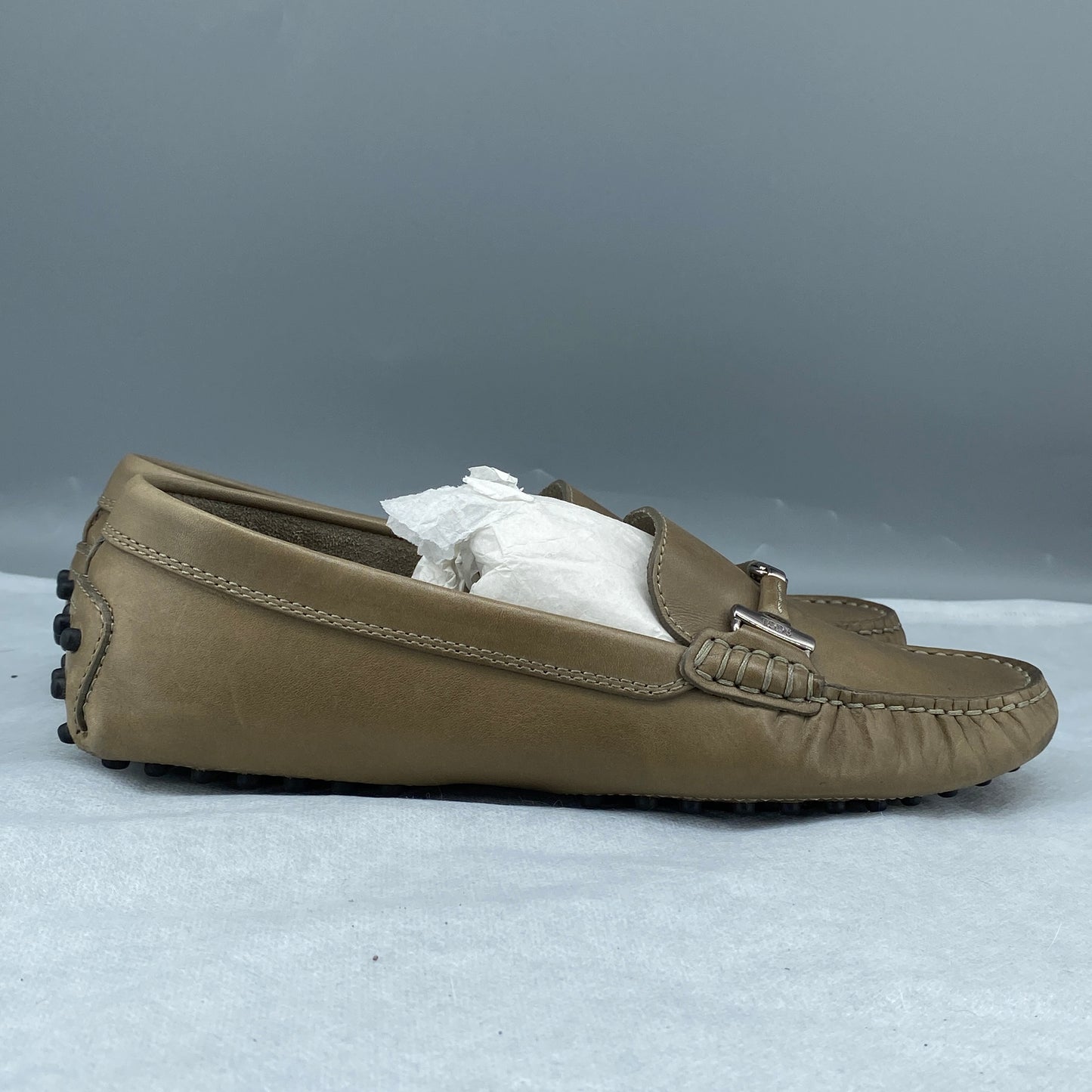 Tod's Women's Light Brown Leather Metal Bar Slip-On Driving Loafers Size 37